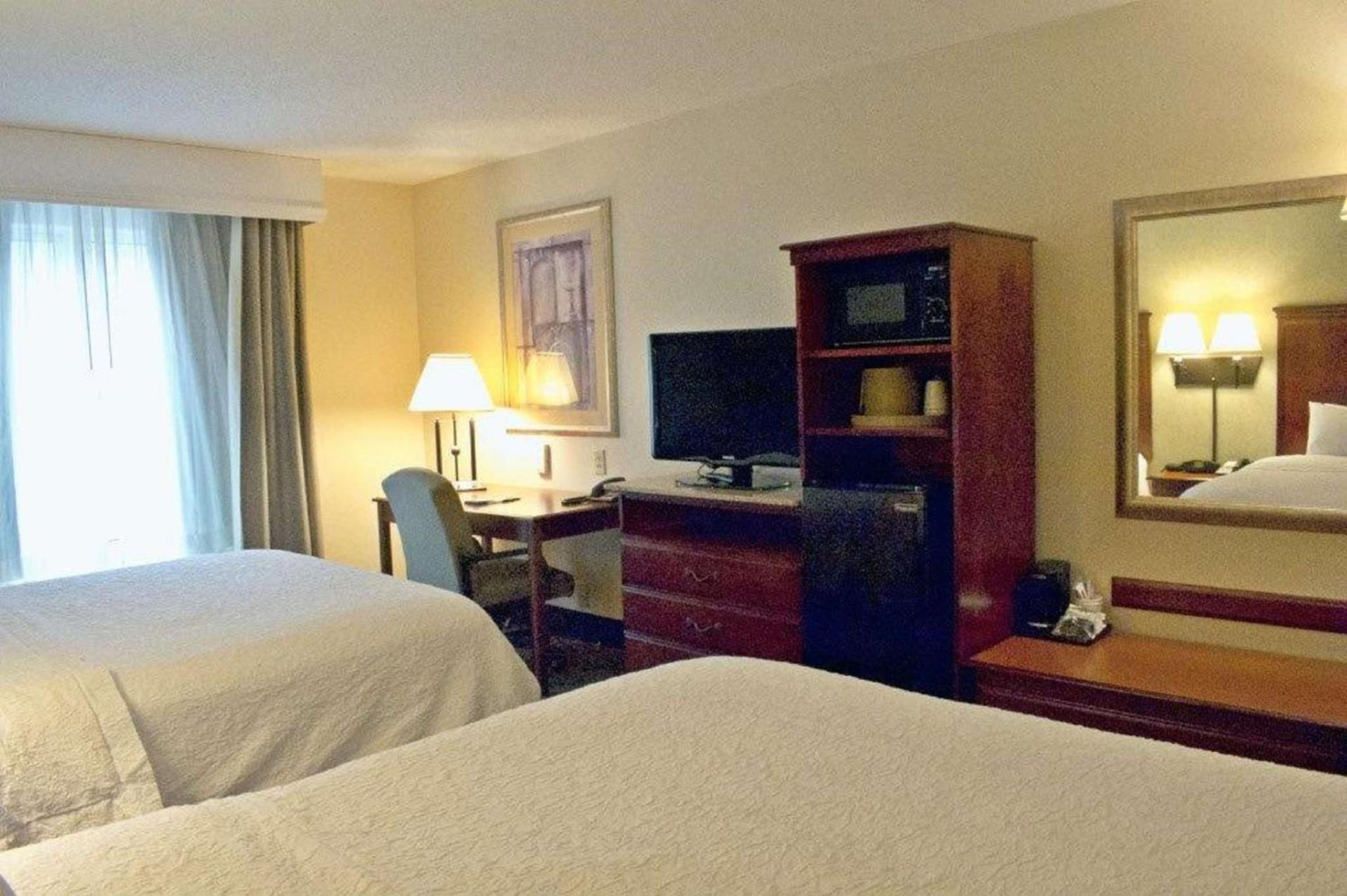 Hampton Inn Ithaca photo 21