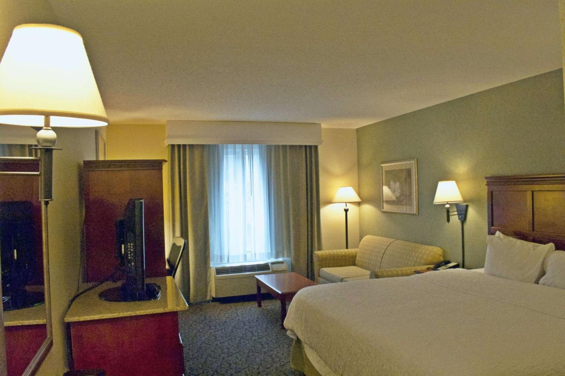 Hampton Inn Ithaca photo 29