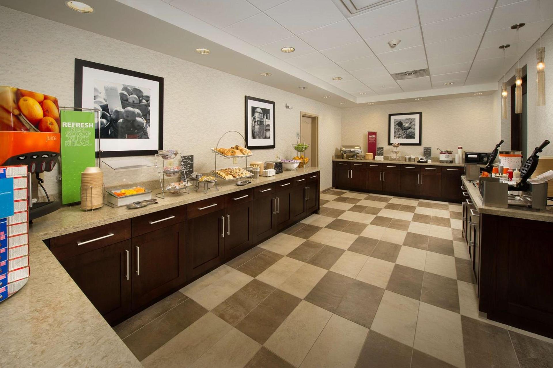 Hampton Inn & Suites Syracuse/Carrier Circle photo 10