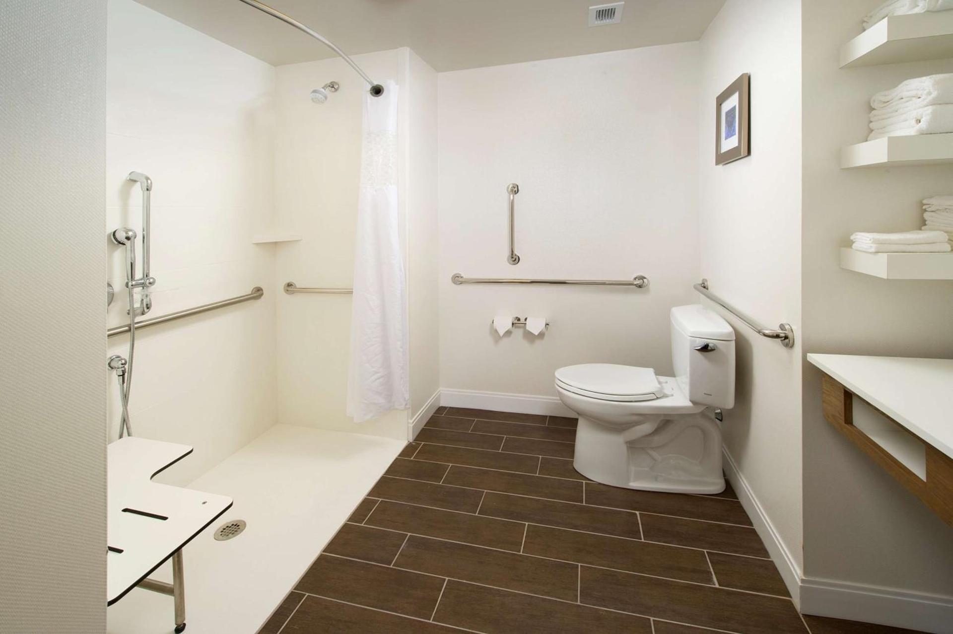 Hampton Inn & Suites Syracuse/Carrier Circle photo 18