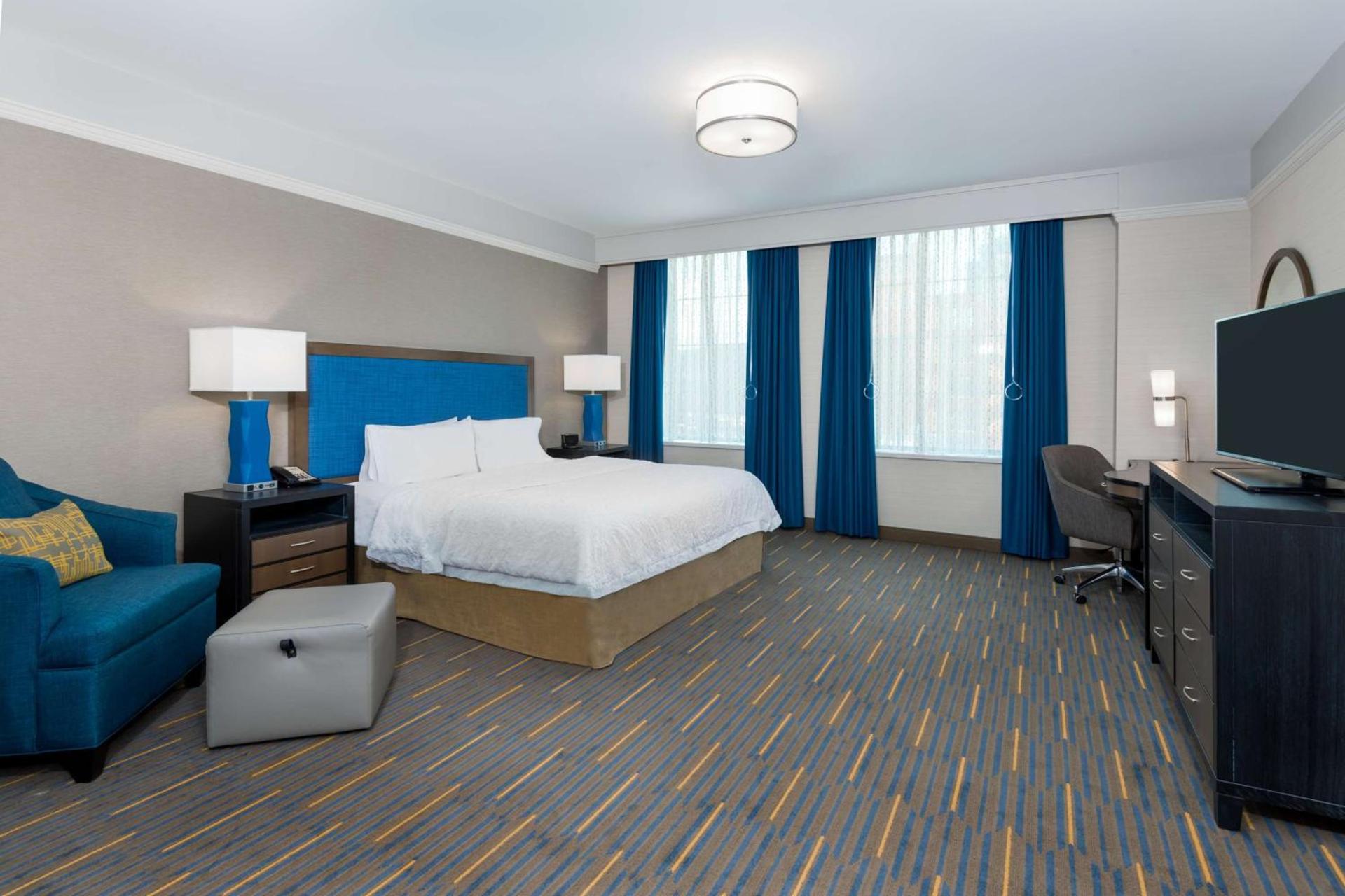 Hampton Inn & Suites Buffalo/Downtown photo 20