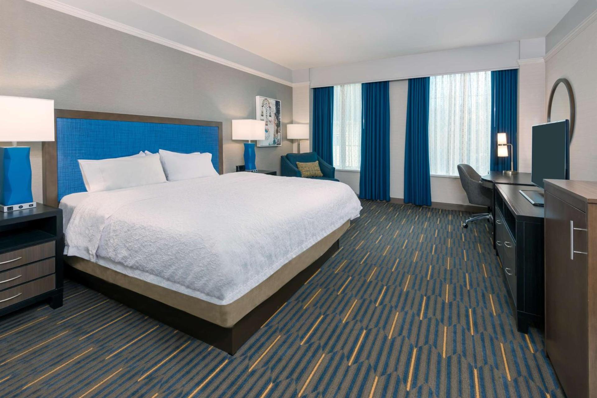Hampton Inn & Suites Buffalo/Downtown photo 21