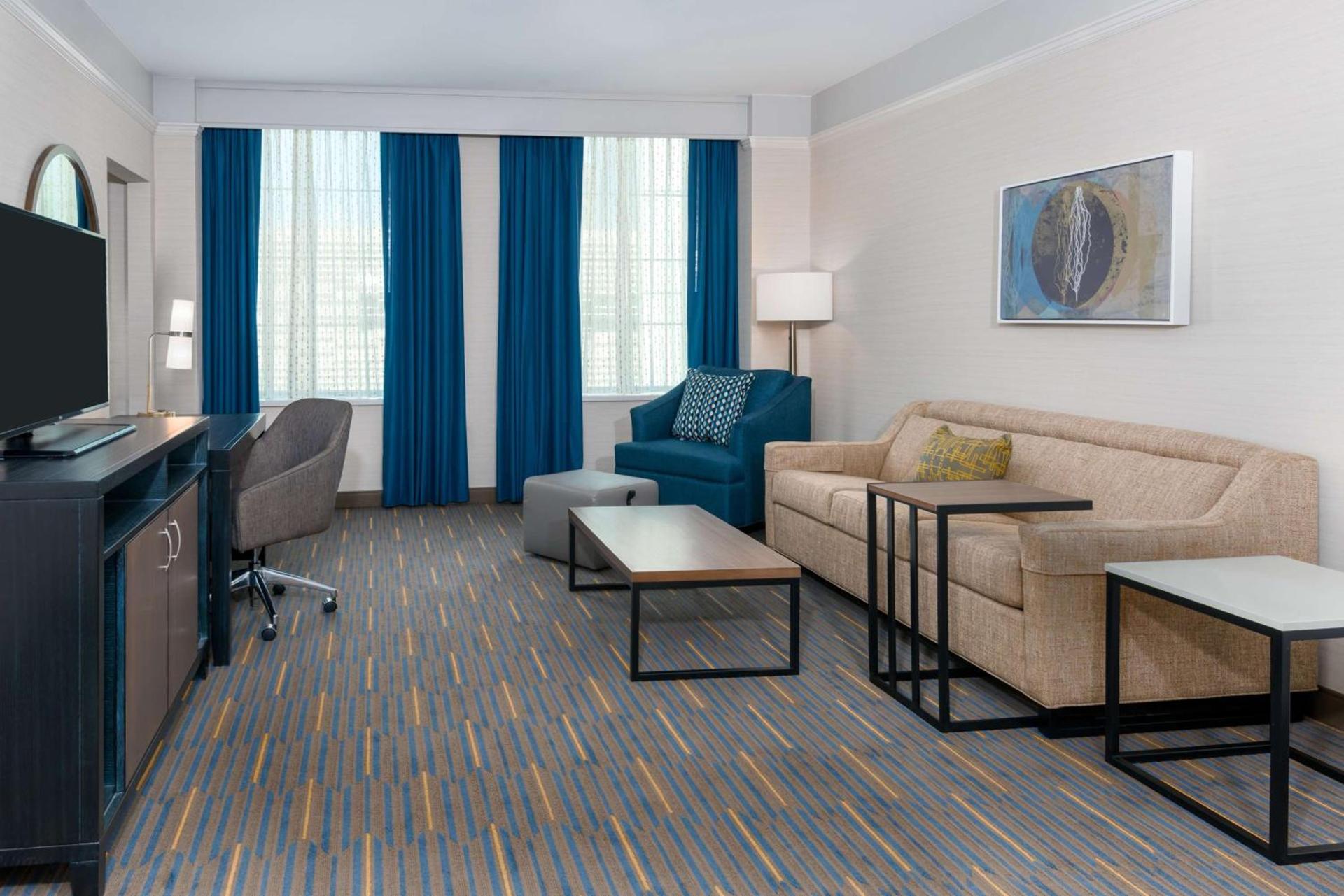 Hampton Inn & Suites Buffalo/Downtown photo 37