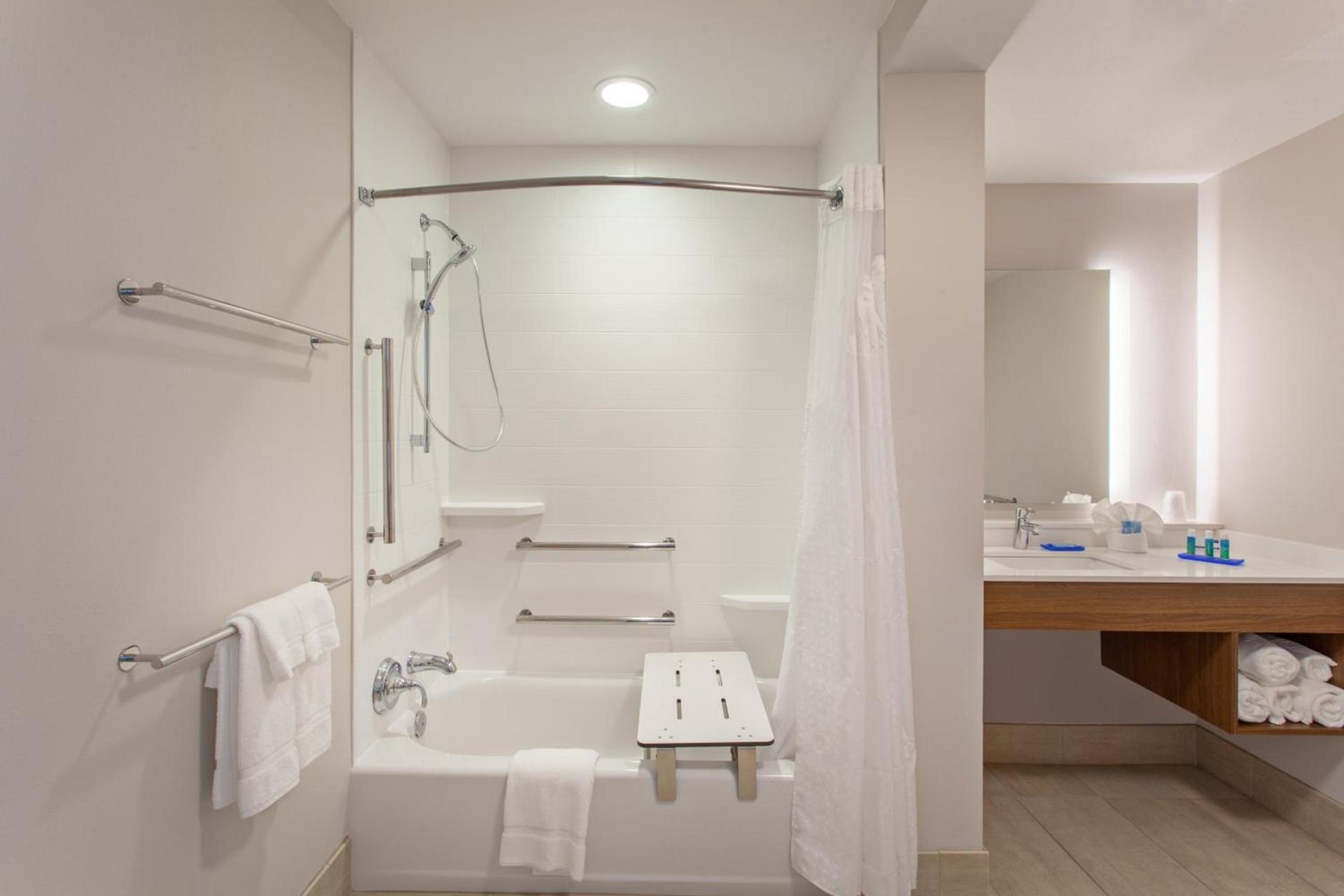Holiday Inn Express & Suites - Brigham City - North Utah by IHG photo 29