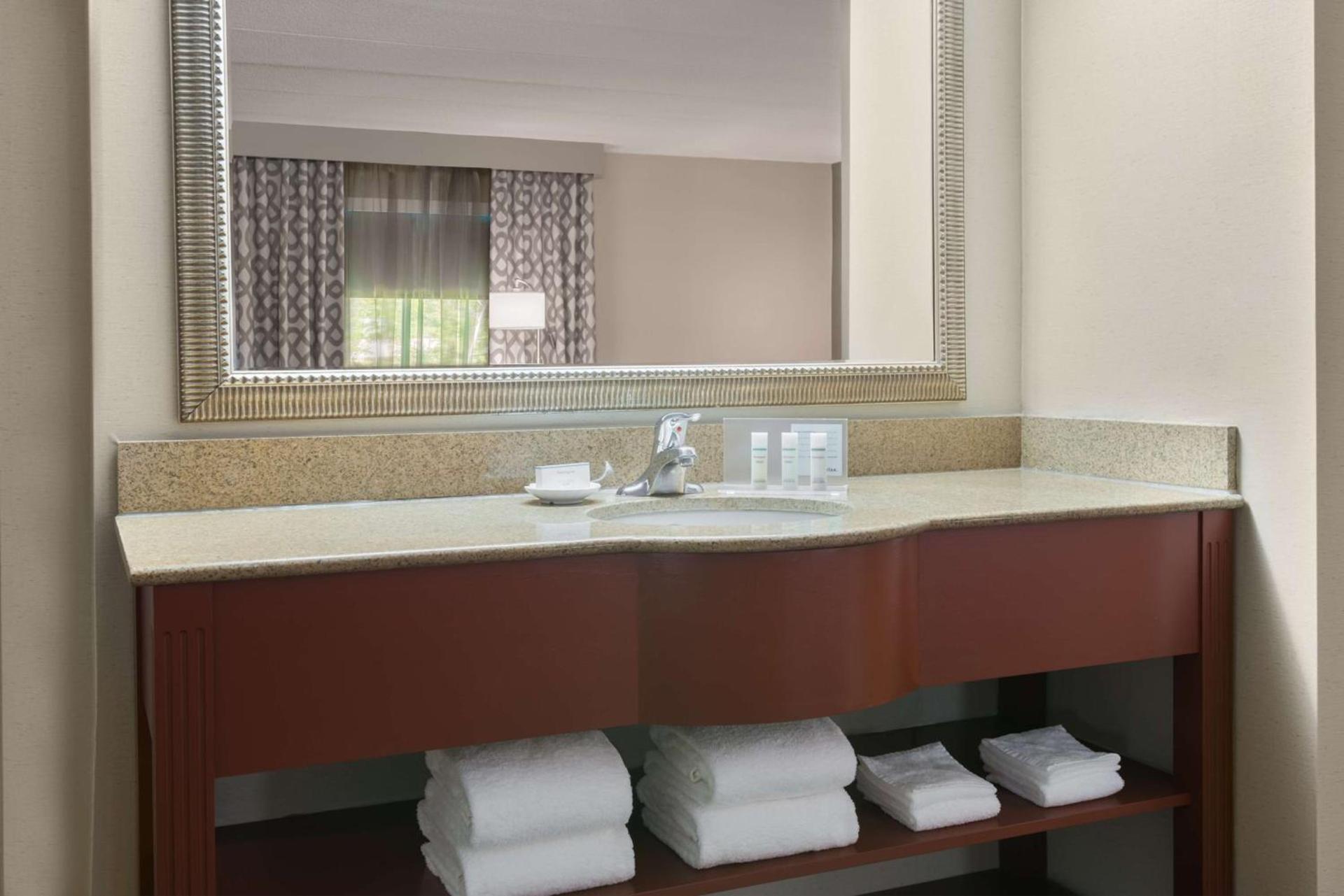Hampton Inn Danbury photo 18