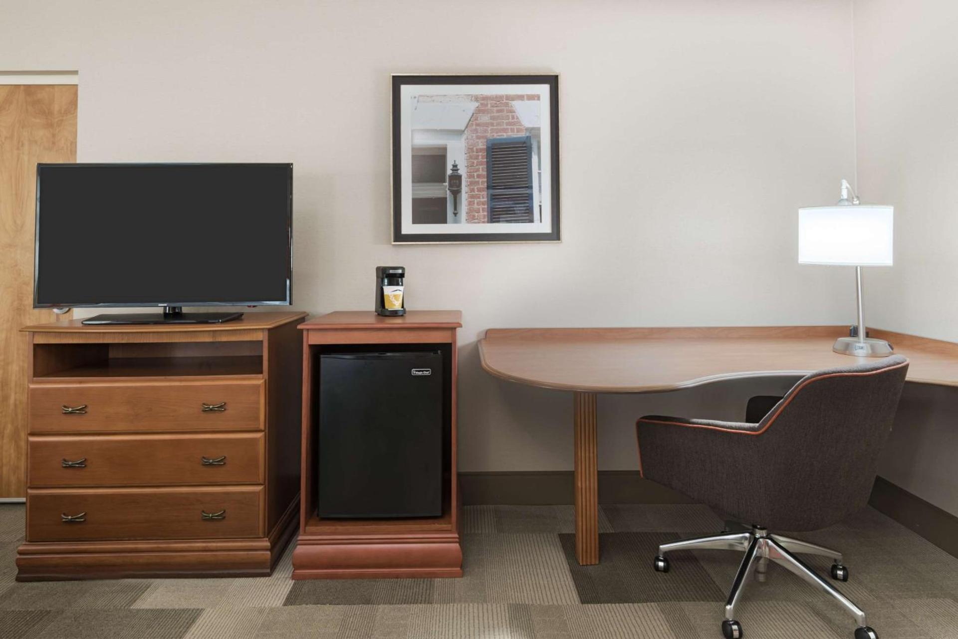 Hampton Inn Danbury photo 19