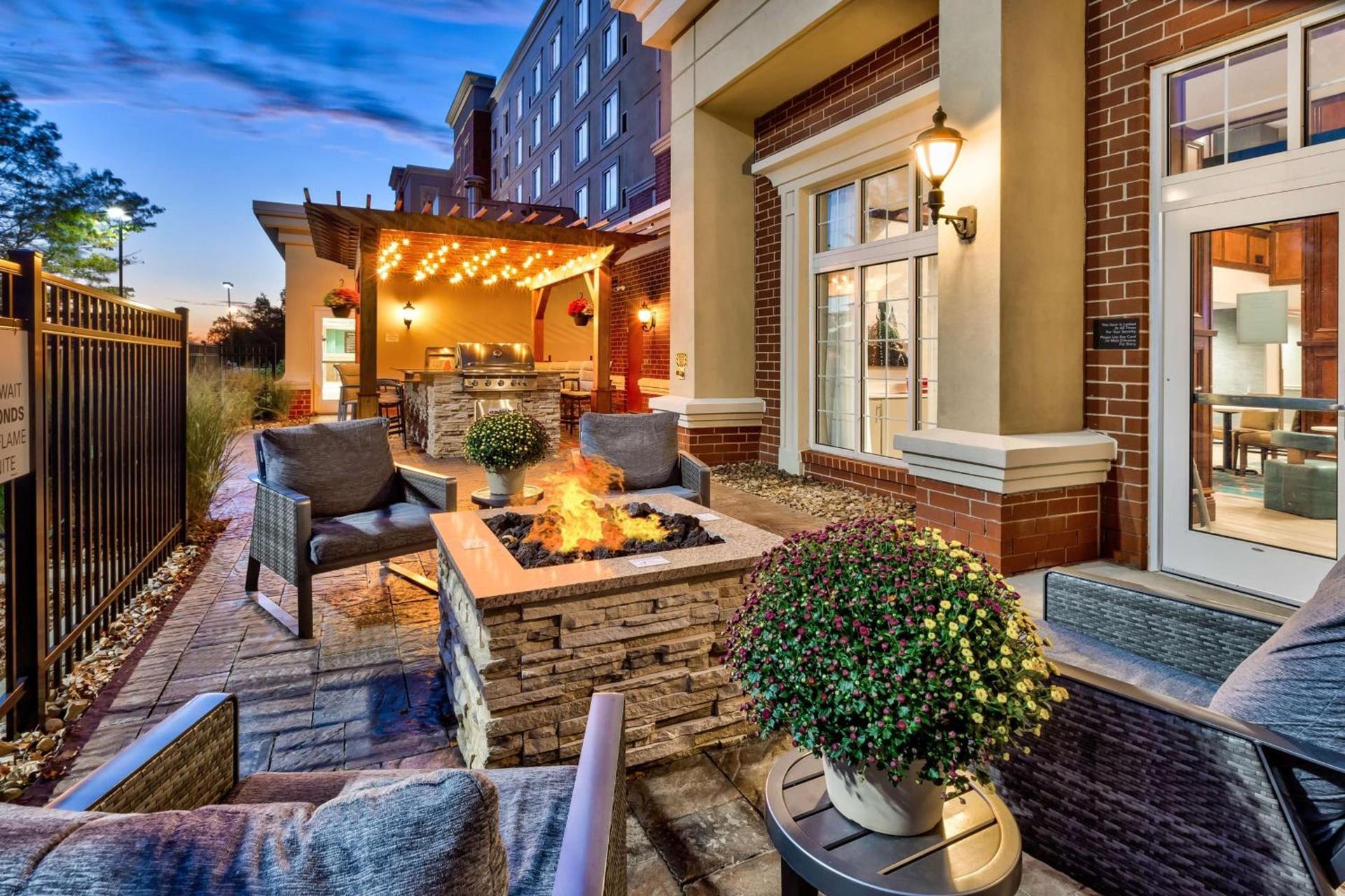 Homewood Suites by Hilton Cleveland-Beachwood photo 2
