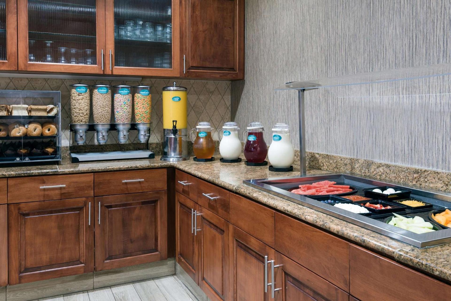 Homewood Suites by Hilton Cleveland-Beachwood photo 12