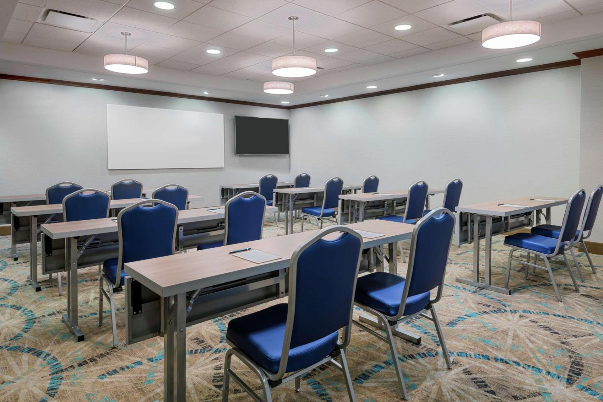 Homewood Suites by Hilton Cleveland-Beachwood photo 34