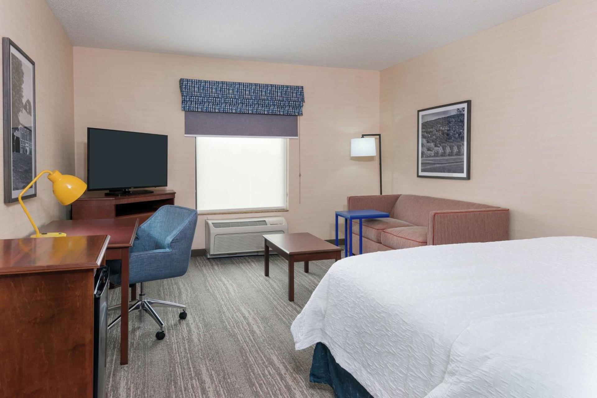 Hampton Inn Springfield South Enfield photo 25