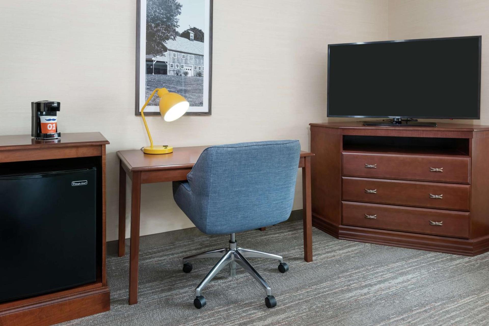 Hampton Inn Springfield South Enfield photo 26