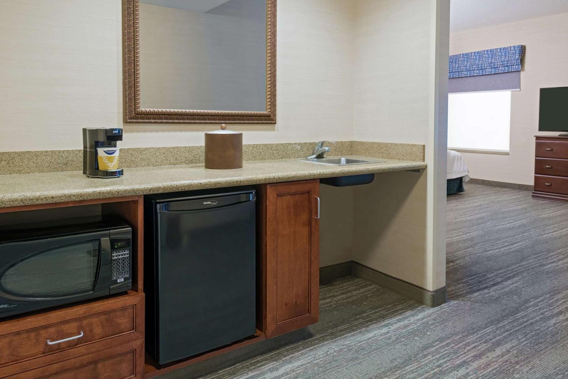 Hampton Inn Springfield South Enfield photo 37