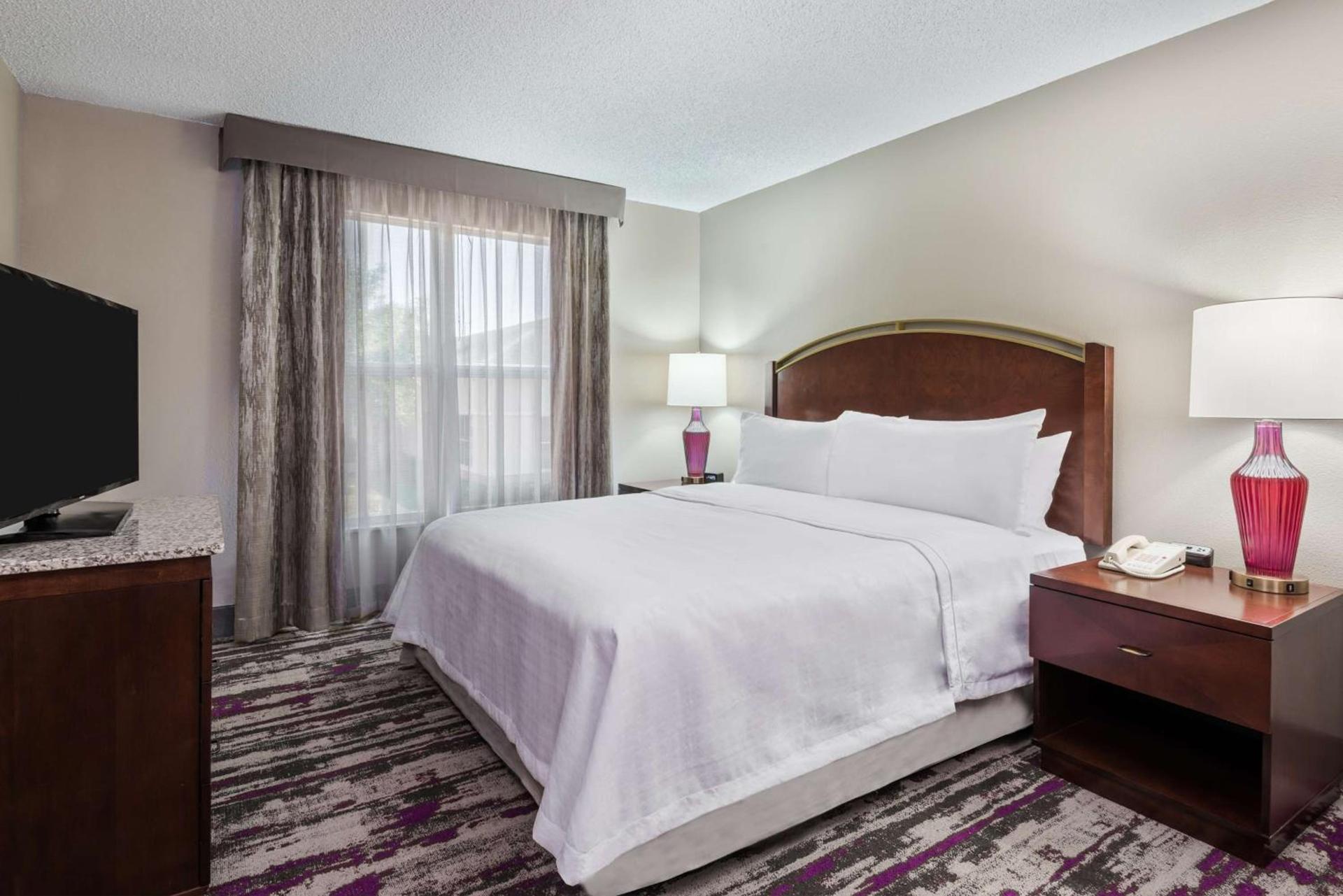 Homewood Suites by Hilton Orlando-UCF Area photo 4