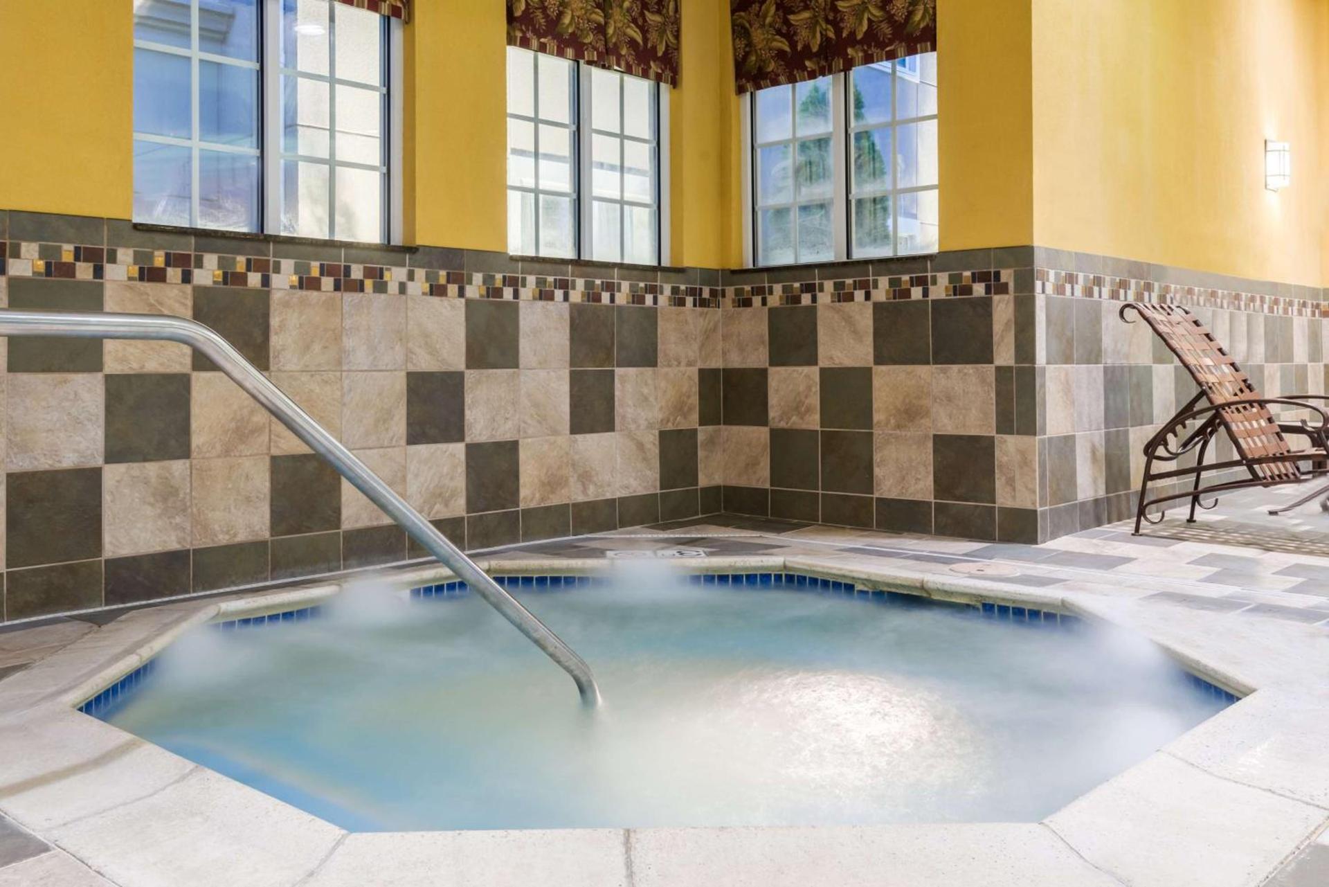 Homewood Suites by Hilton Holyoke-Springfield/North photo 29