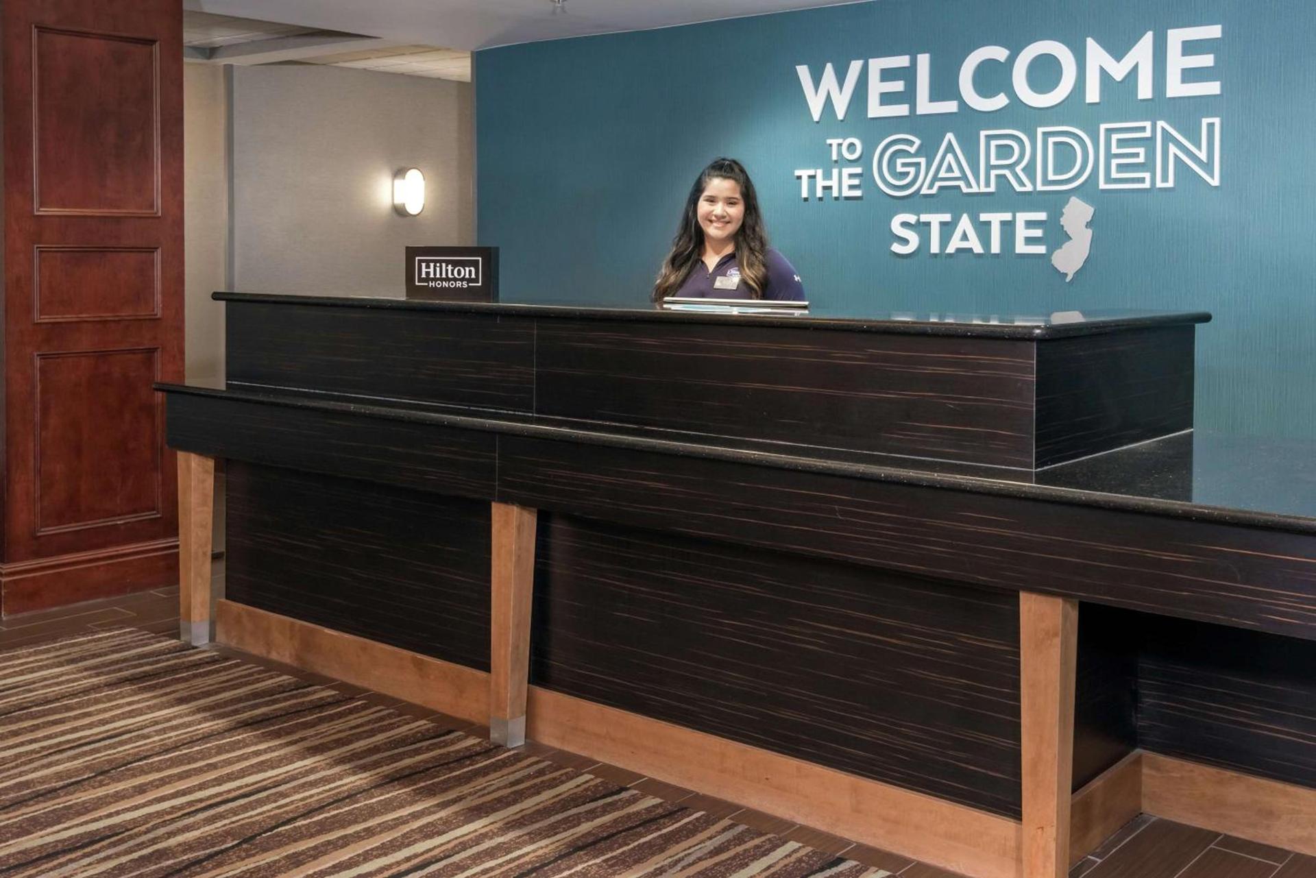 Hampton Inn South Plainfield-Piscataway photo 3