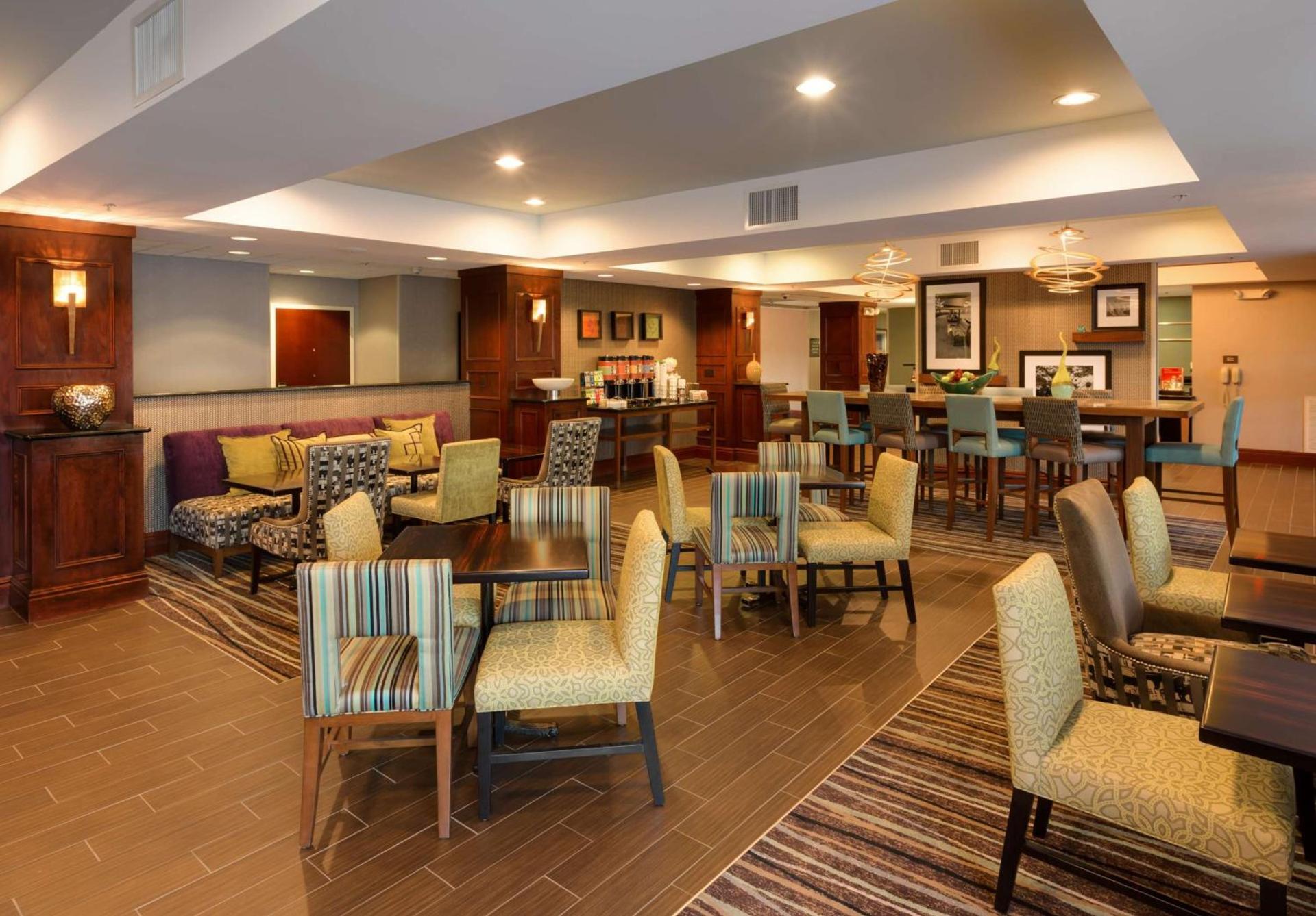 Hampton Inn South Plainfield-Piscataway photo 8