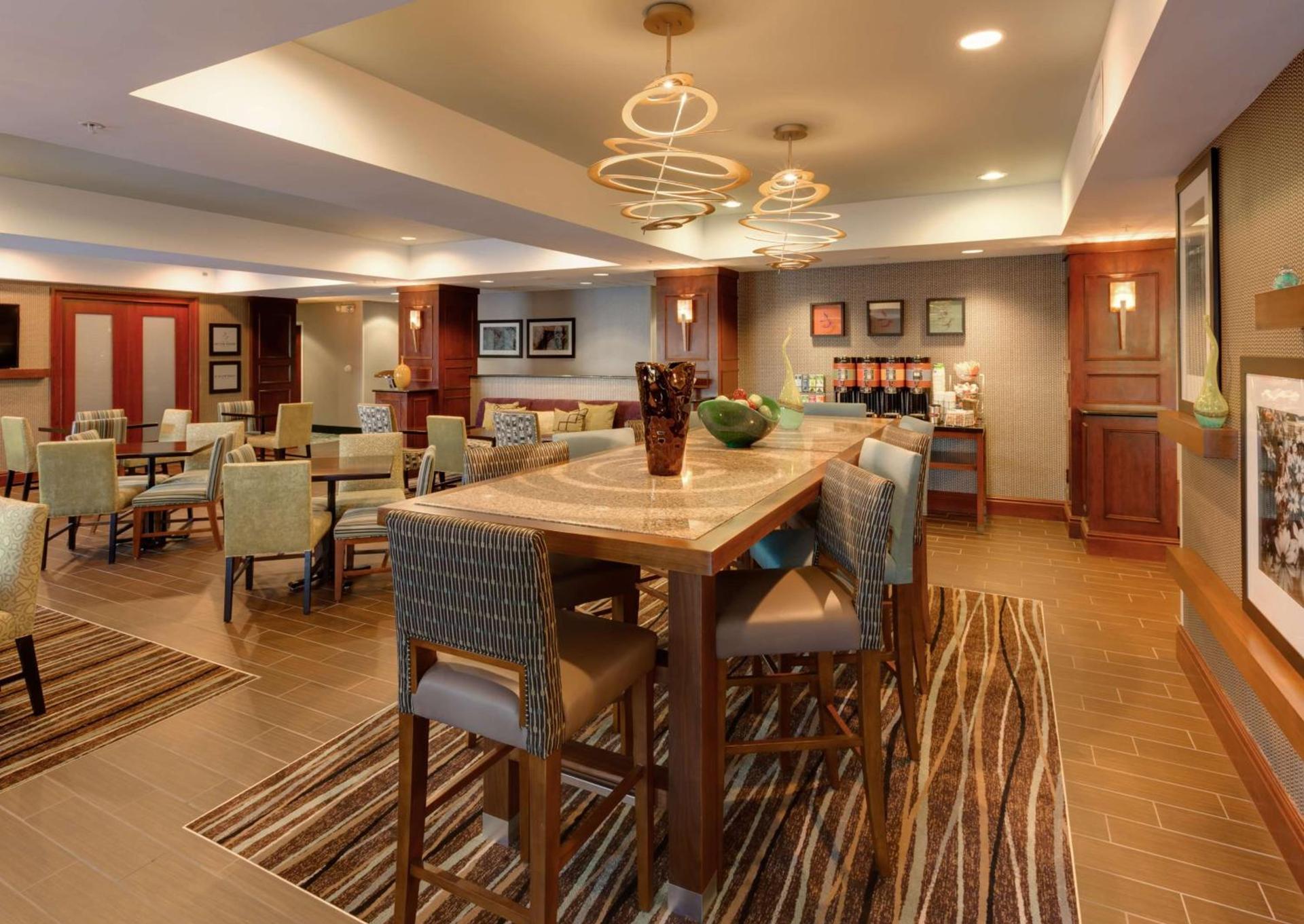 Hampton Inn South Plainfield-Piscataway photo 9