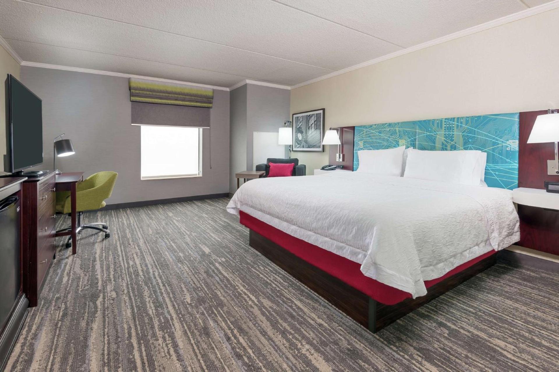 Hampton Inn South Plainfield-Piscataway photo 11