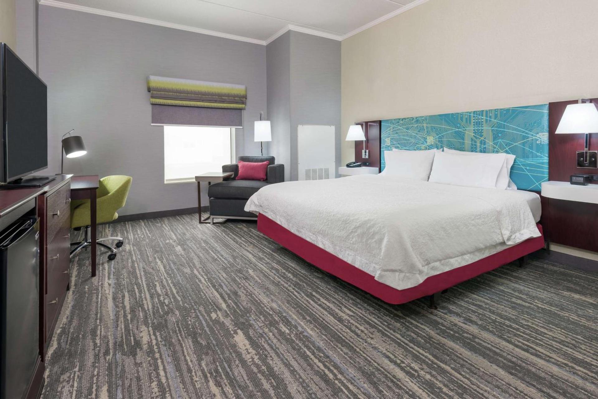 Hampton Inn South Plainfield-Piscataway photo 12