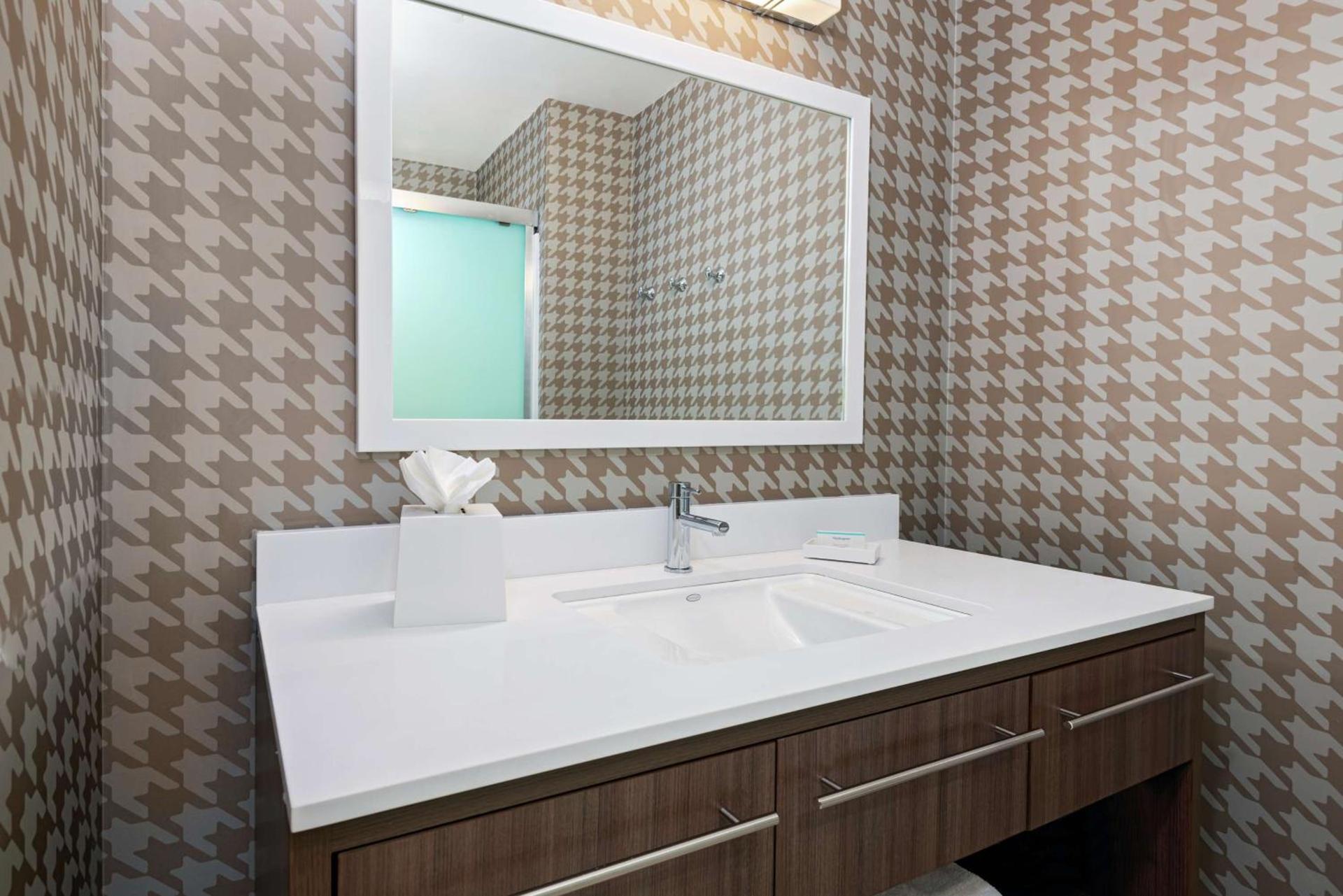Home2 Suites By Hilton Orlando Near Universal photo 4