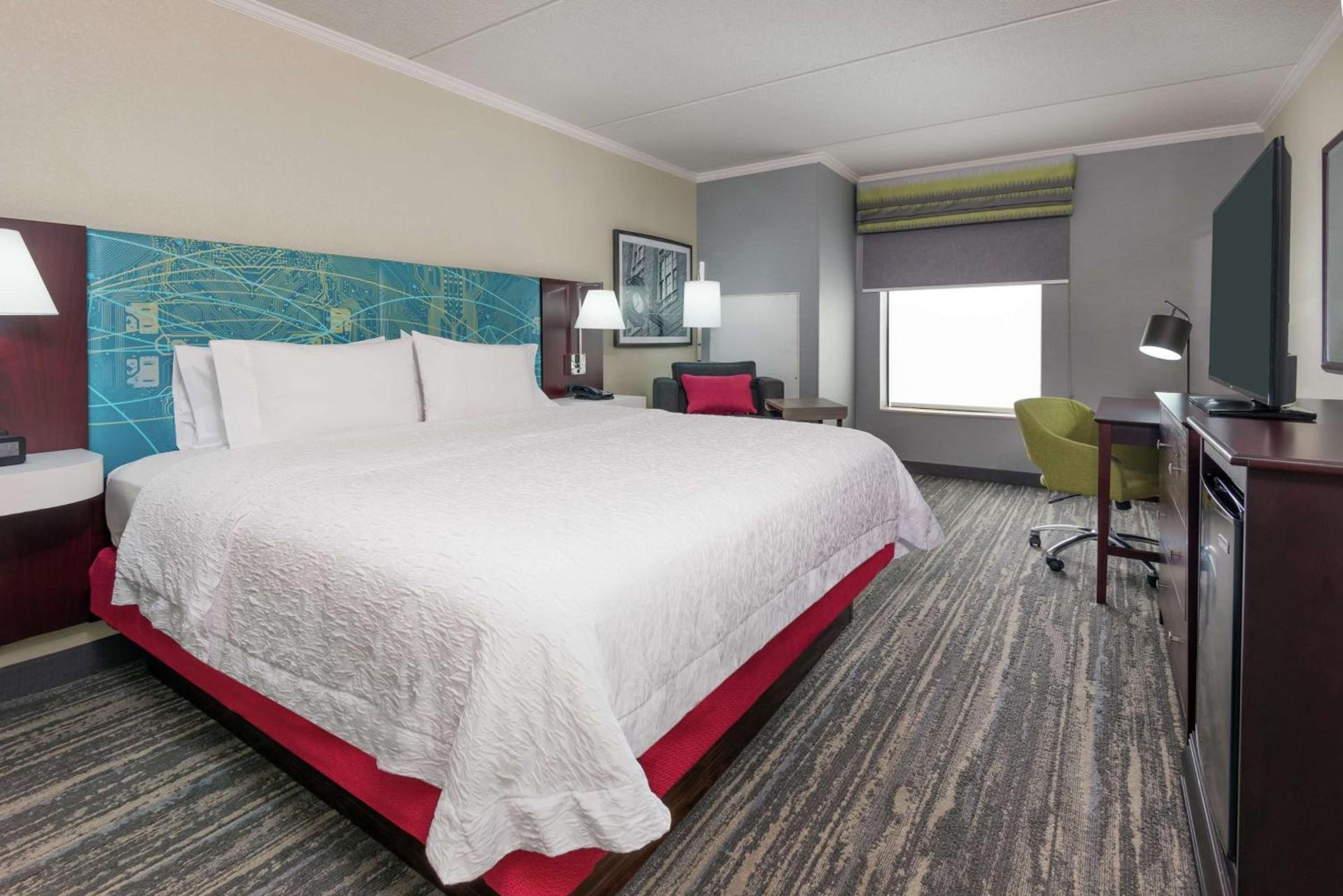 Hampton Inn South Plainfield-Piscataway photo 18
