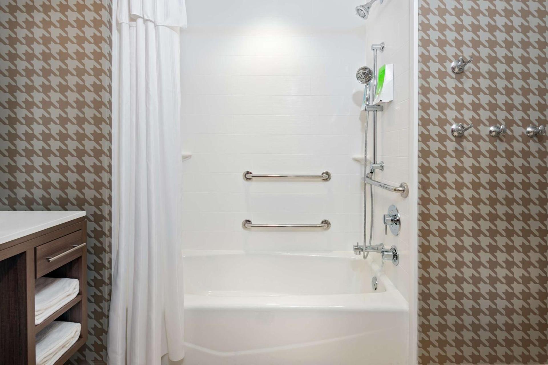 Home2 Suites By Hilton Orlando Near Universal photo 10