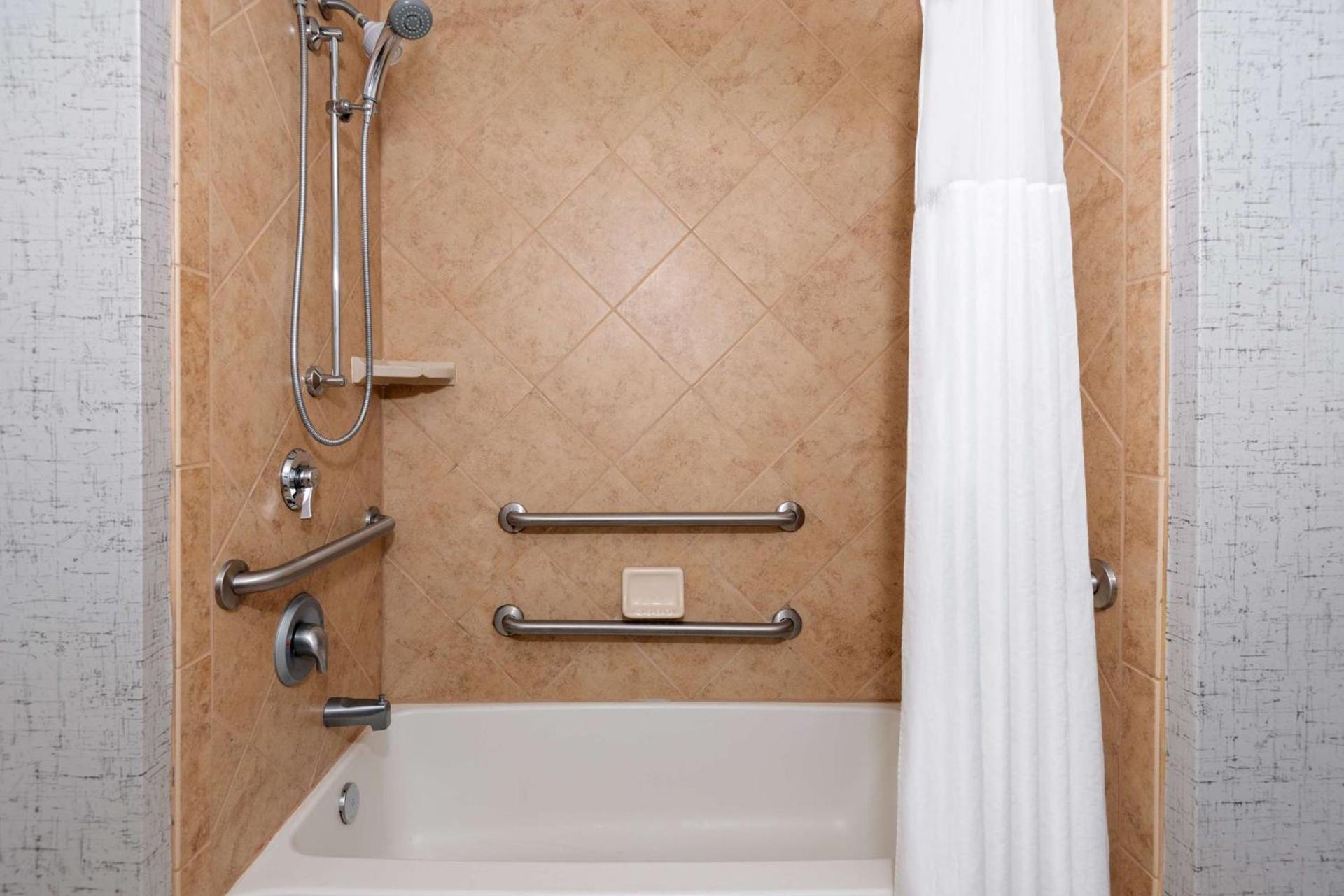 Hampton Inn and Suites Sarasota/Lakewood Ranch photo 36