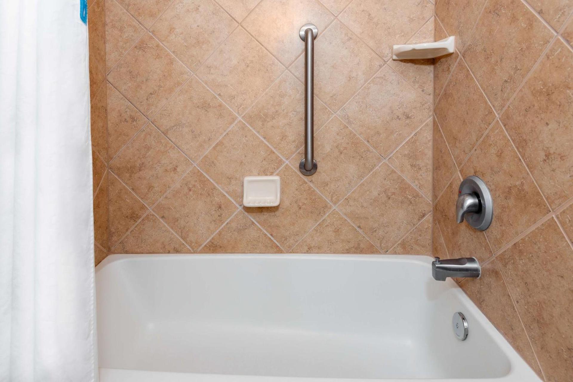 Hampton Inn and Suites Sarasota/Lakewood Ranch photo 42