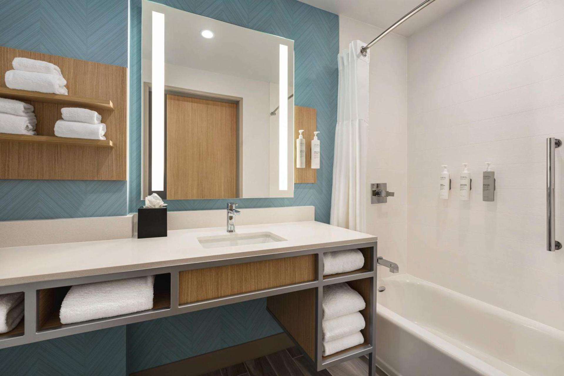 Hilton Garden Inn Nashville West End Avenue photo 24