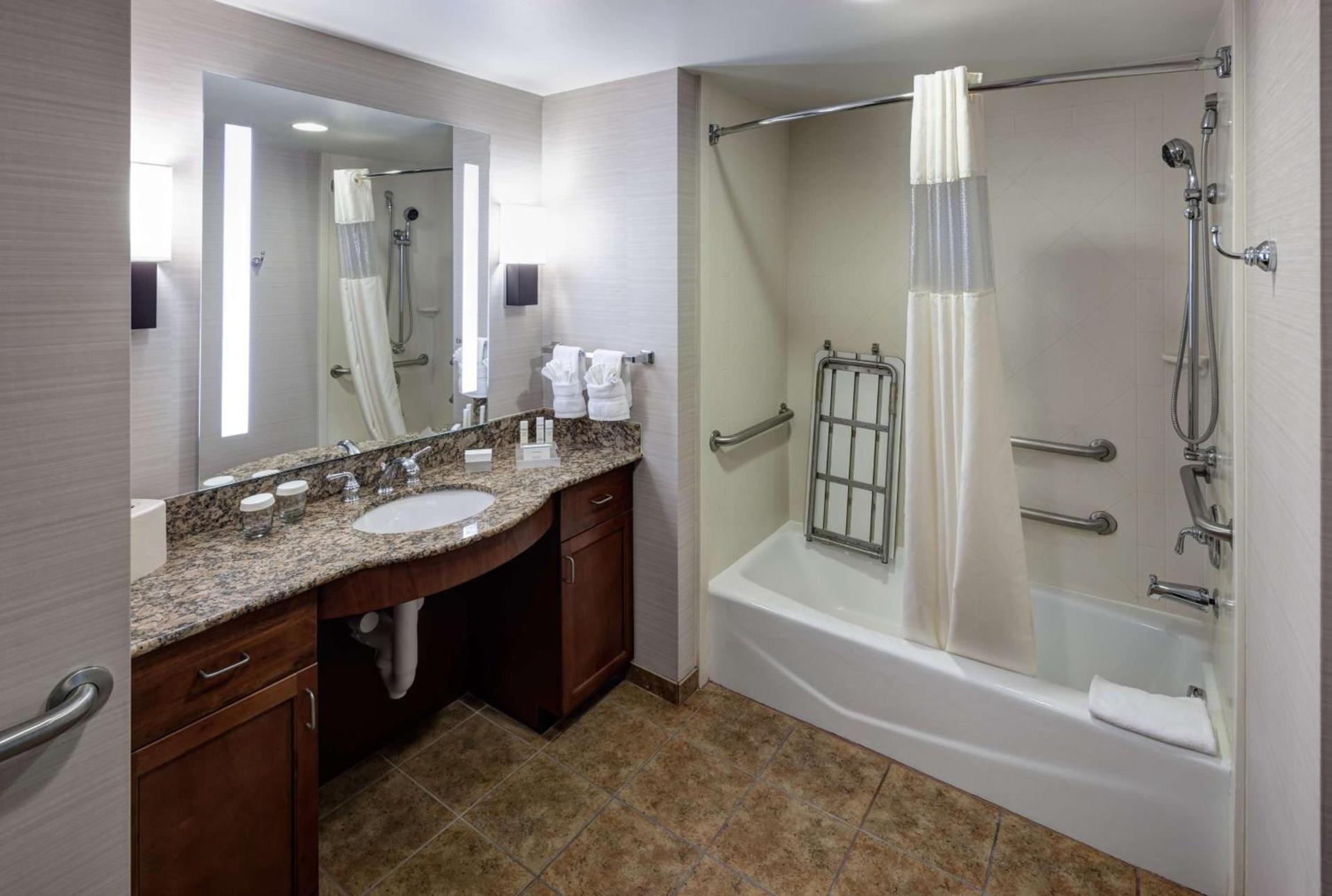 Homewood Suites by Hilton Denton photo 28