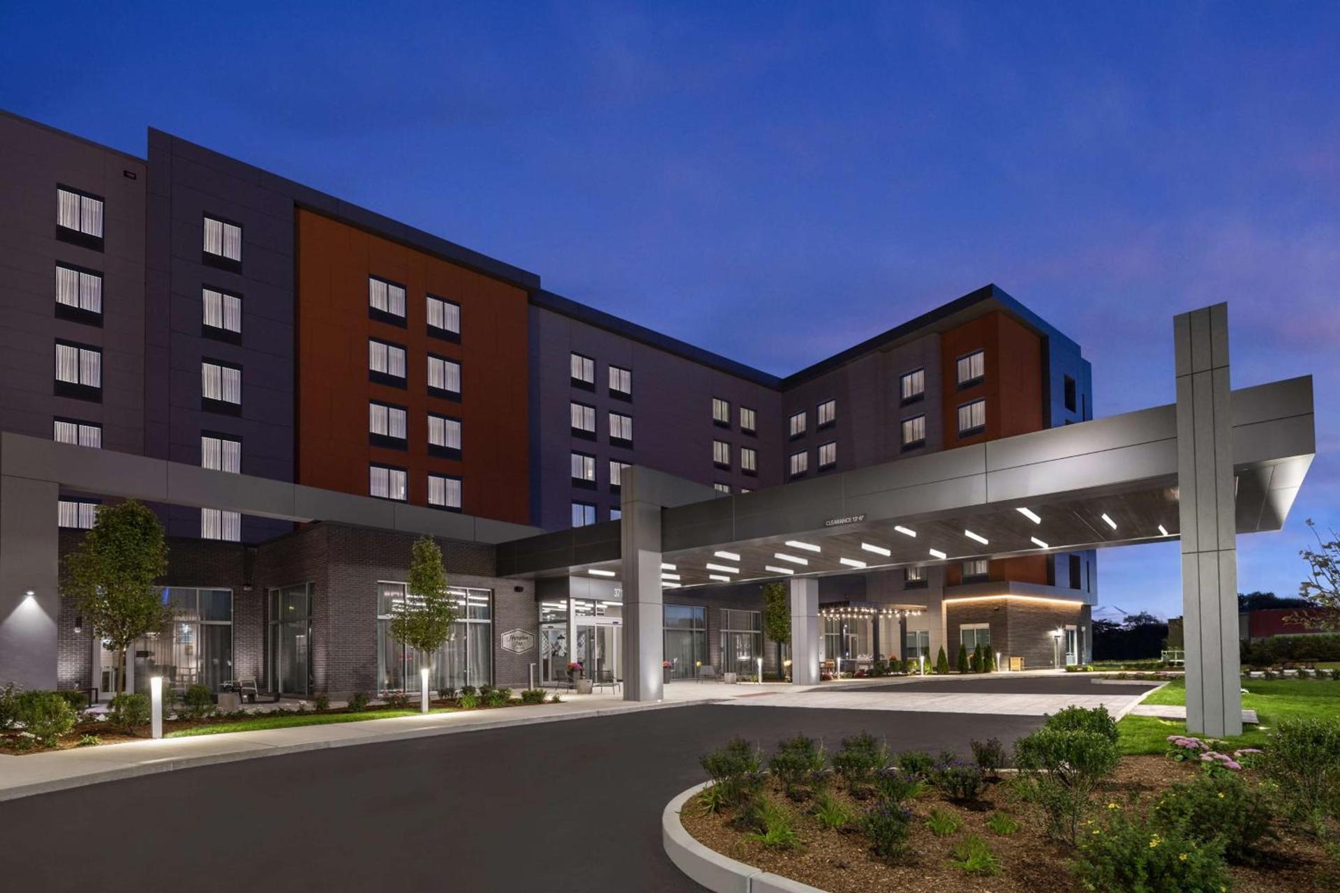 Hampton Inn Boston Woburn photo 26