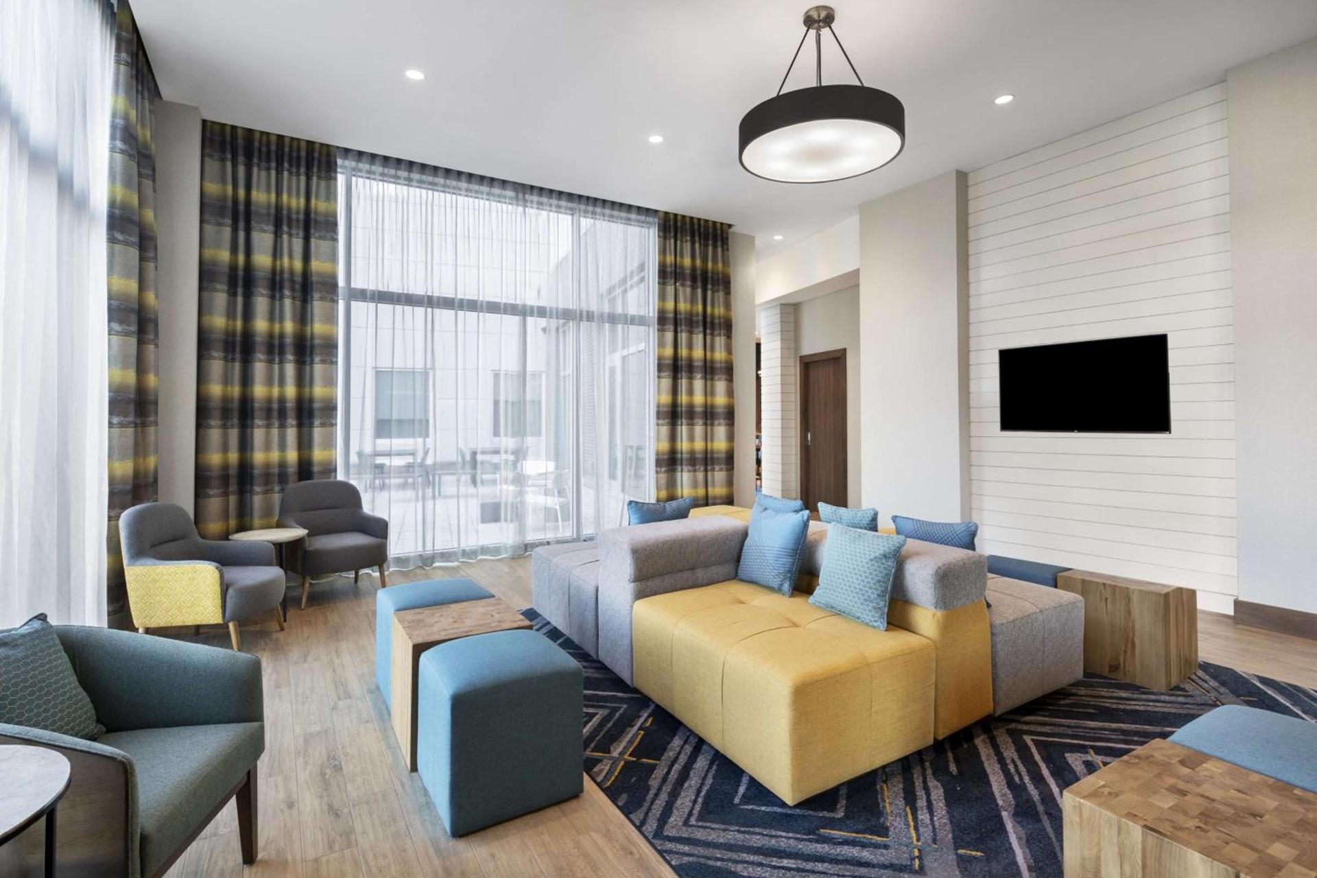 Hampton Inn Boston Woburn photo 5