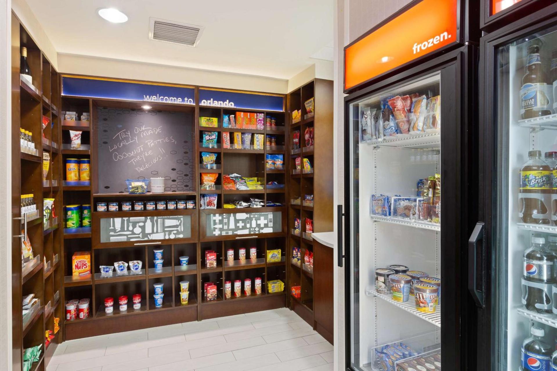 Hampton Inn Orlando-International Airport photo 10