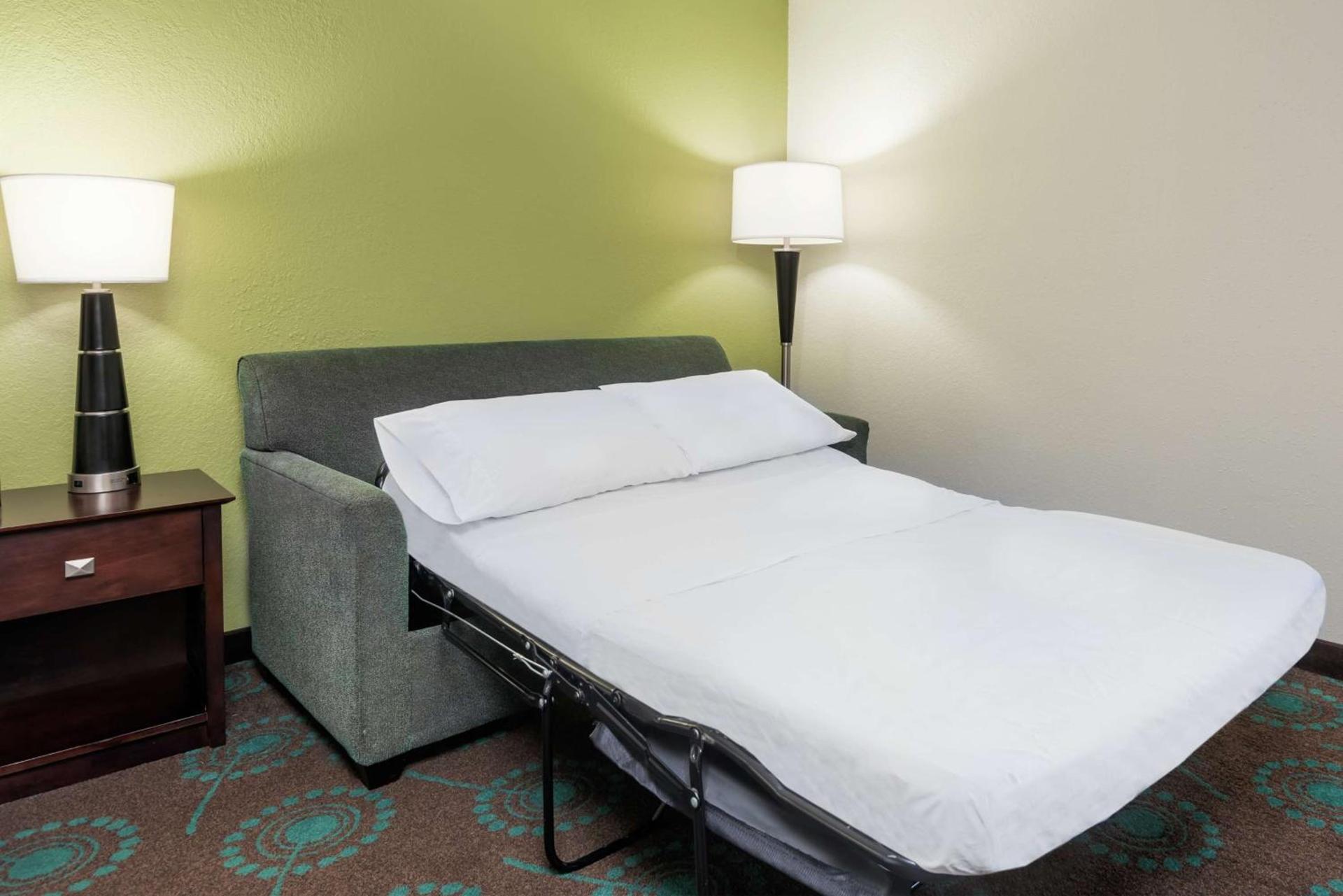Hampton Inn Orlando-International Airport photo 19