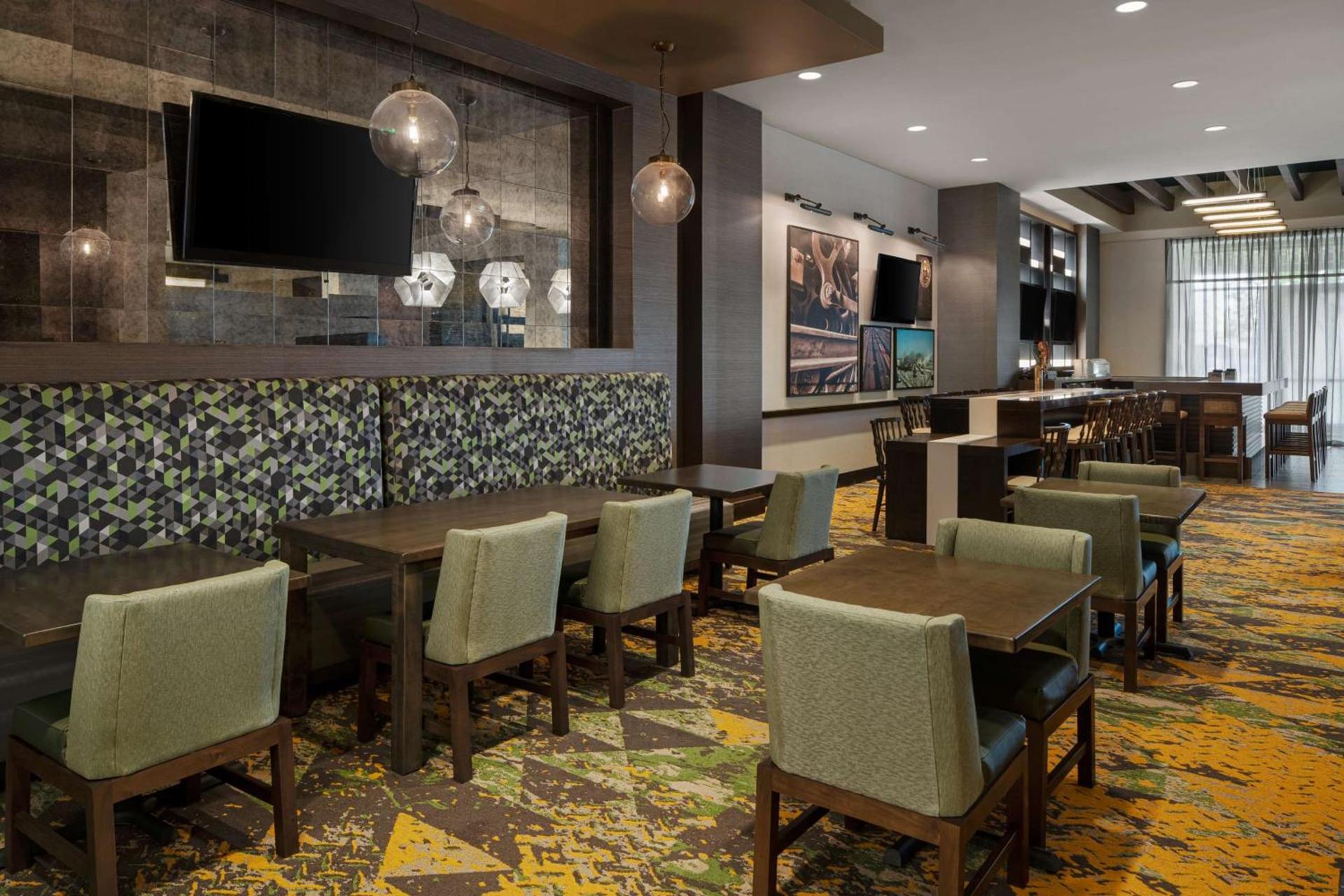 Homewood Suites Springfield photo 5
