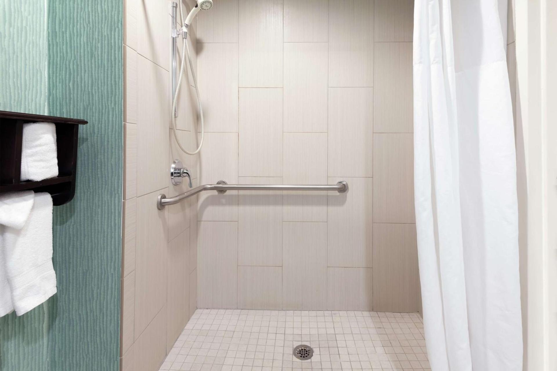Hampton Inn Orlando-International Airport photo 25