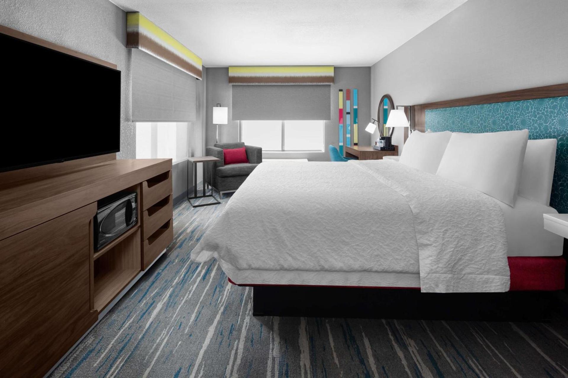 Hampton Inn Phoenix - Biltmore photo 21