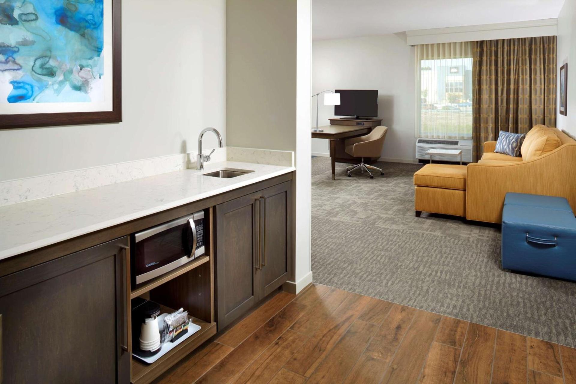 Hampton Inn & Suites Pittsburgh Airport South/Settlers Ridge photo 21