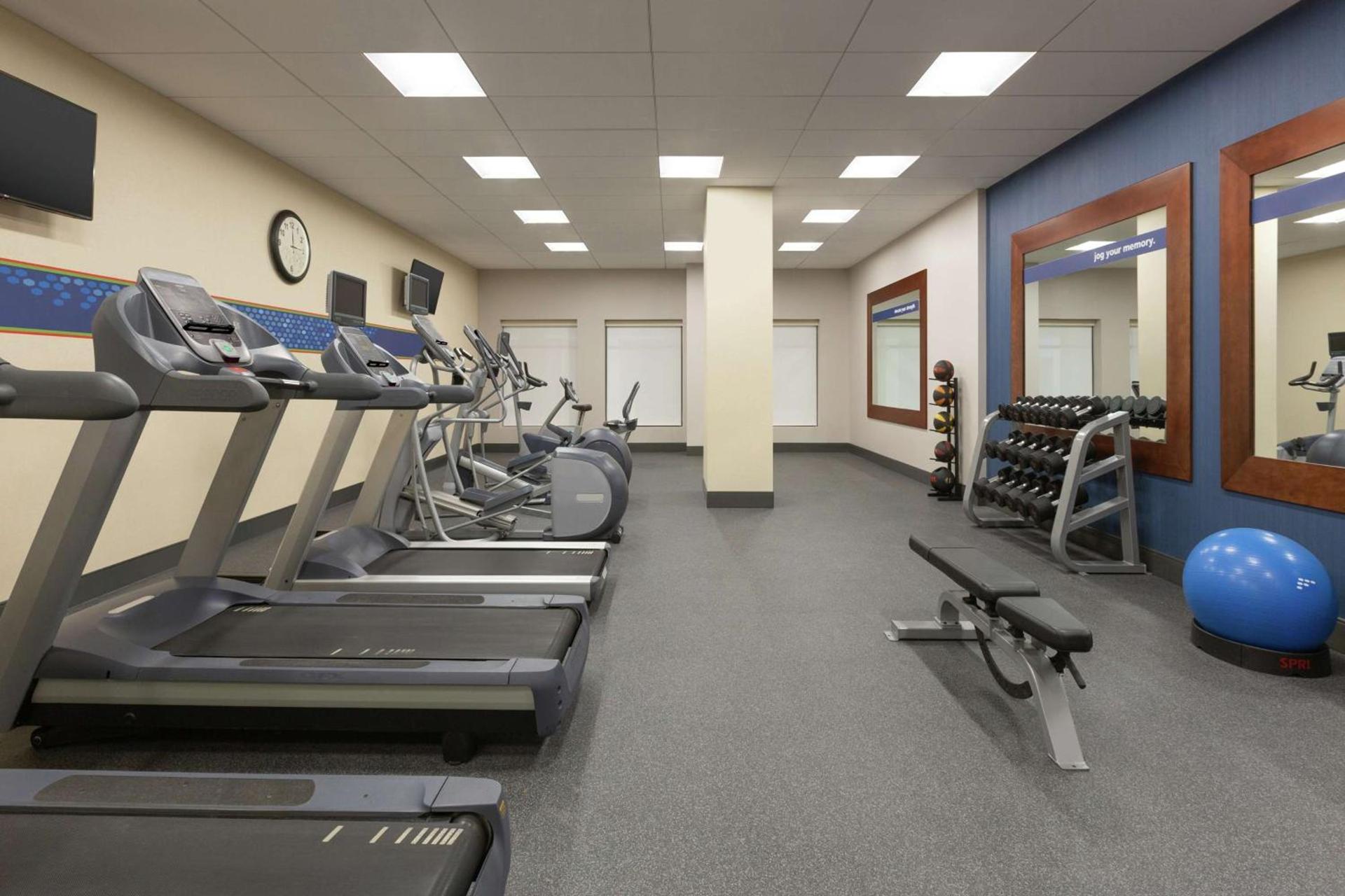 Hampton Inn & Suites Nashville-Downtown photo 6
