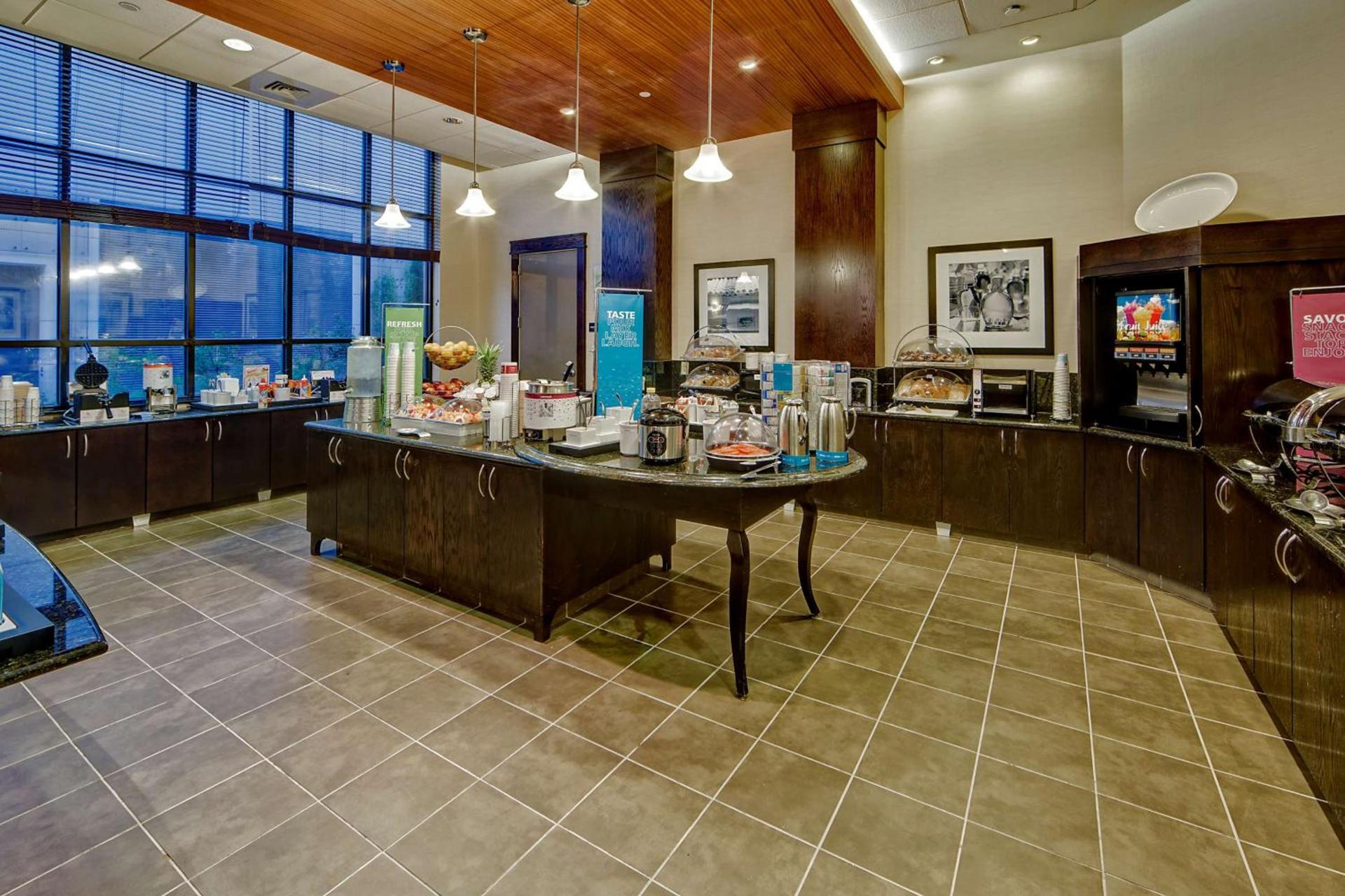 Hampton Inn & Suites Nashville-Downtown photo 5