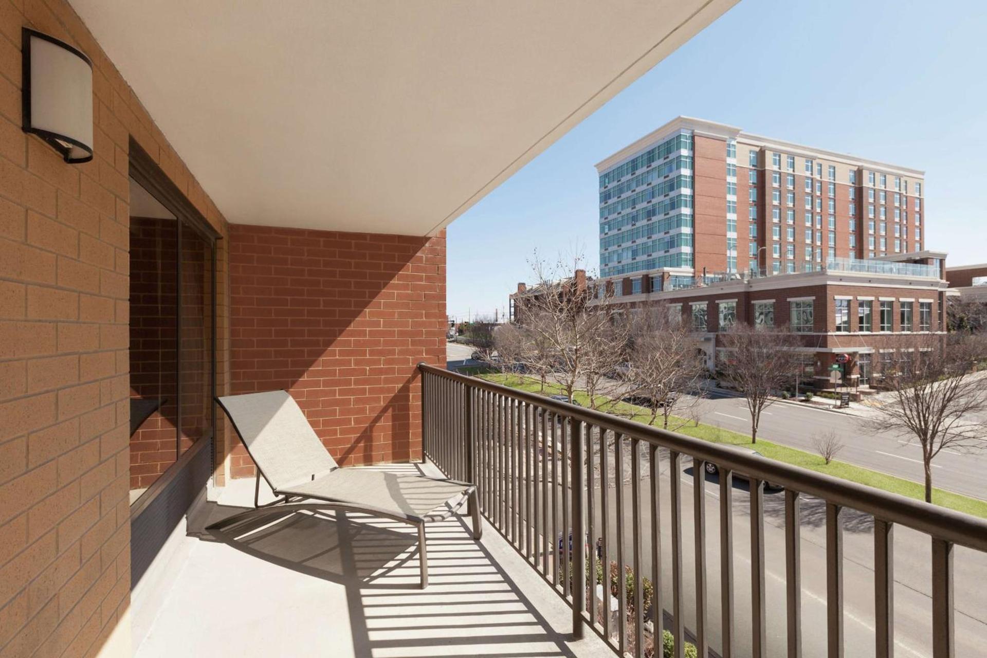 Hampton Inn & Suites Nashville-Downtown photo 12