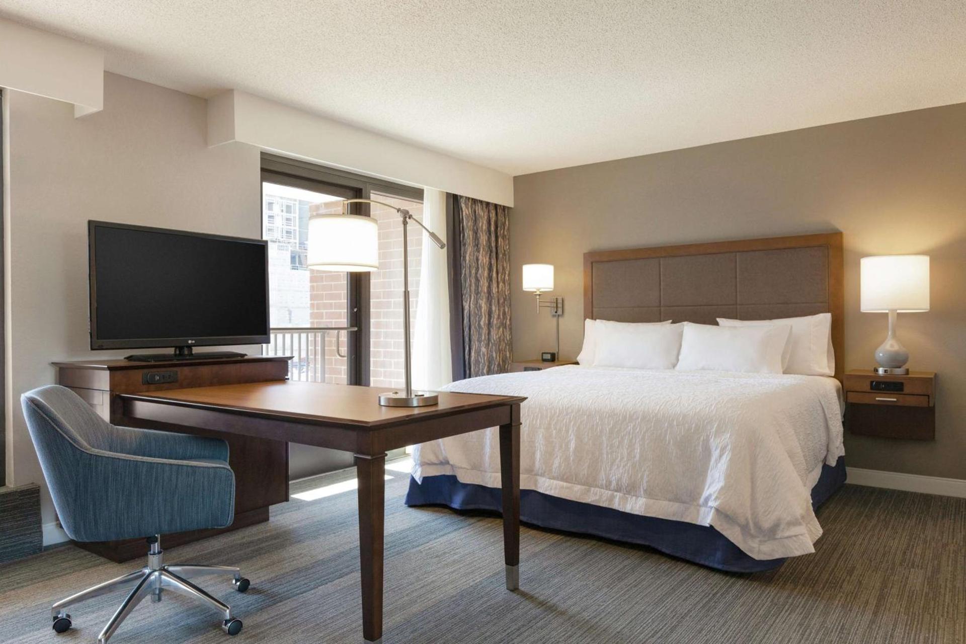 Hampton Inn & Suites Nashville-Downtown photo 15