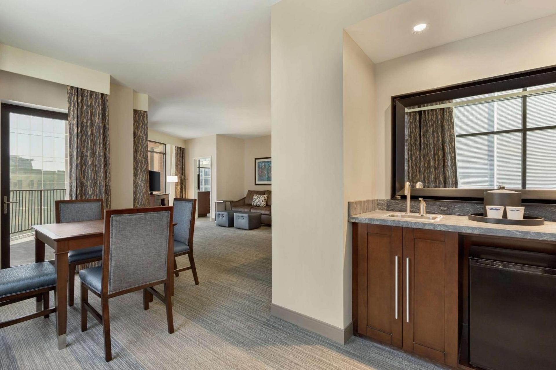 Hampton Inn & Suites Nashville-Downtown photo 20