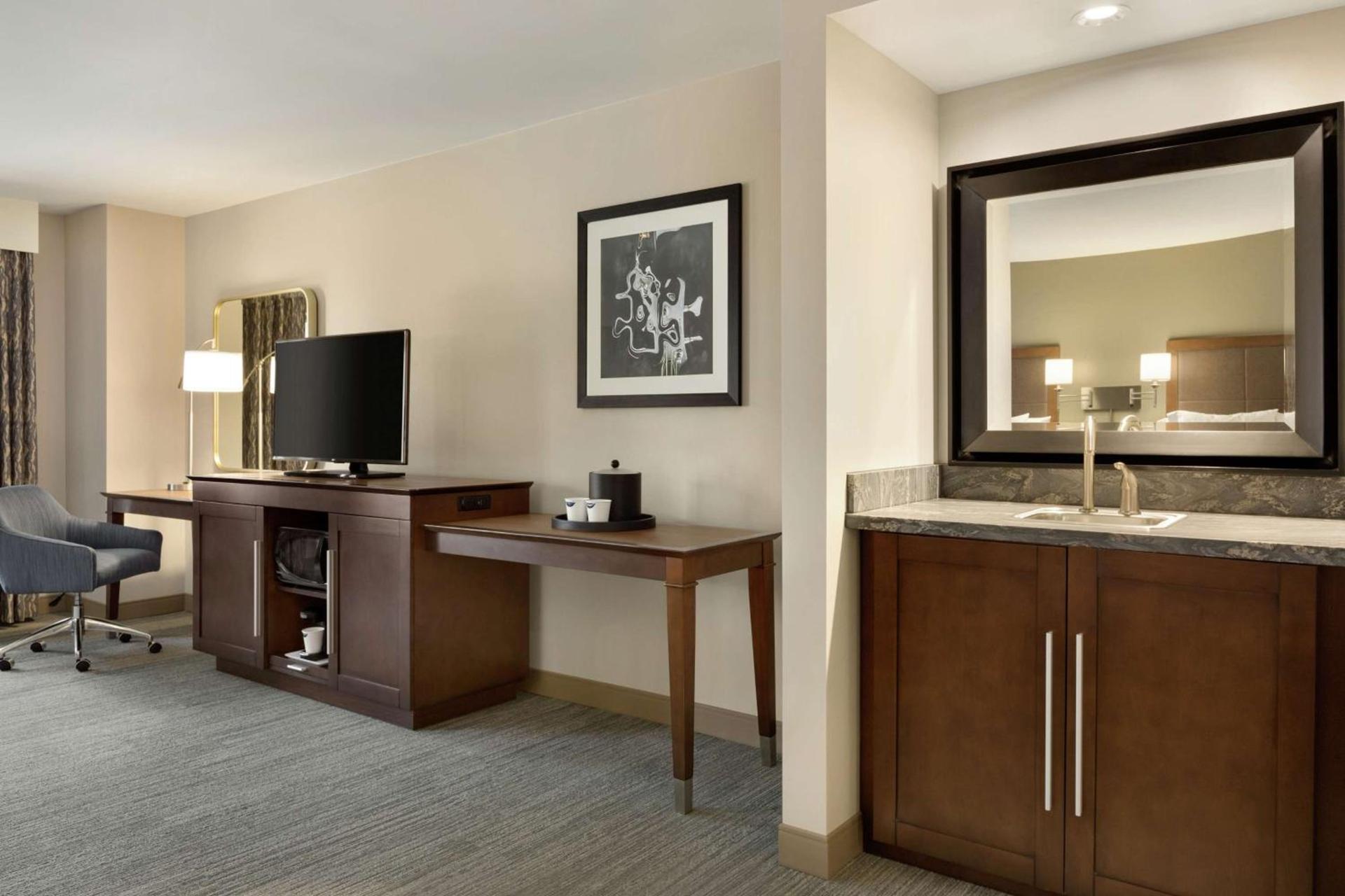 Hampton Inn & Suites Nashville-Downtown photo 30