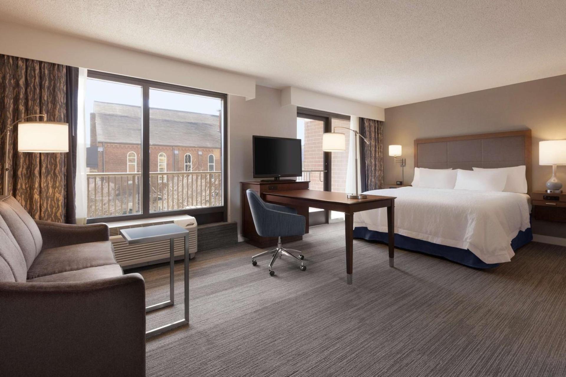 Hampton Inn & Suites Nashville-Downtown photo 38