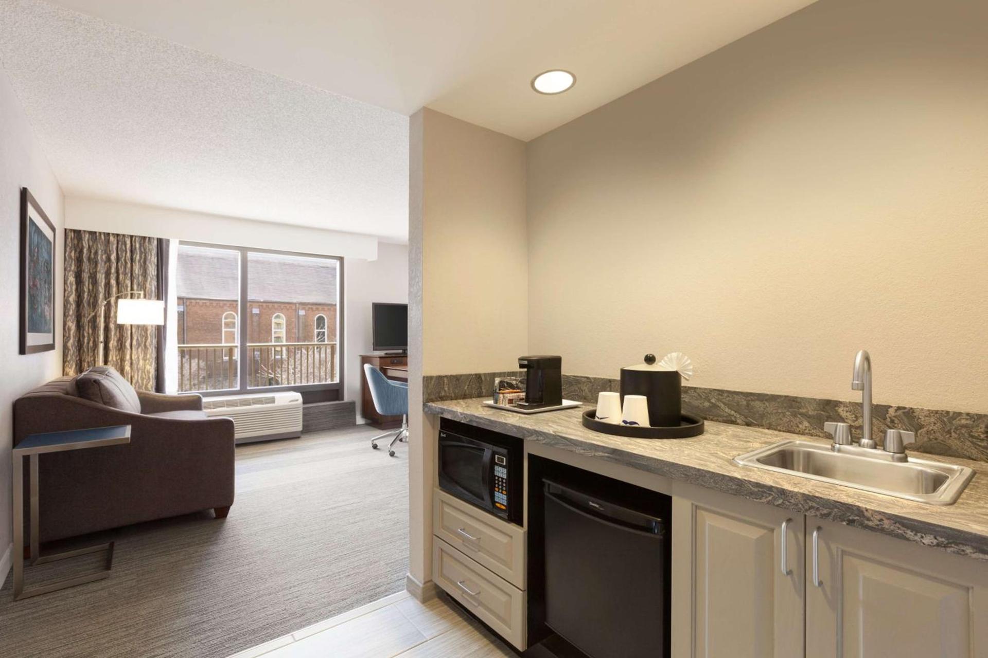 Hampton Inn & Suites Nashville-Downtown photo 43