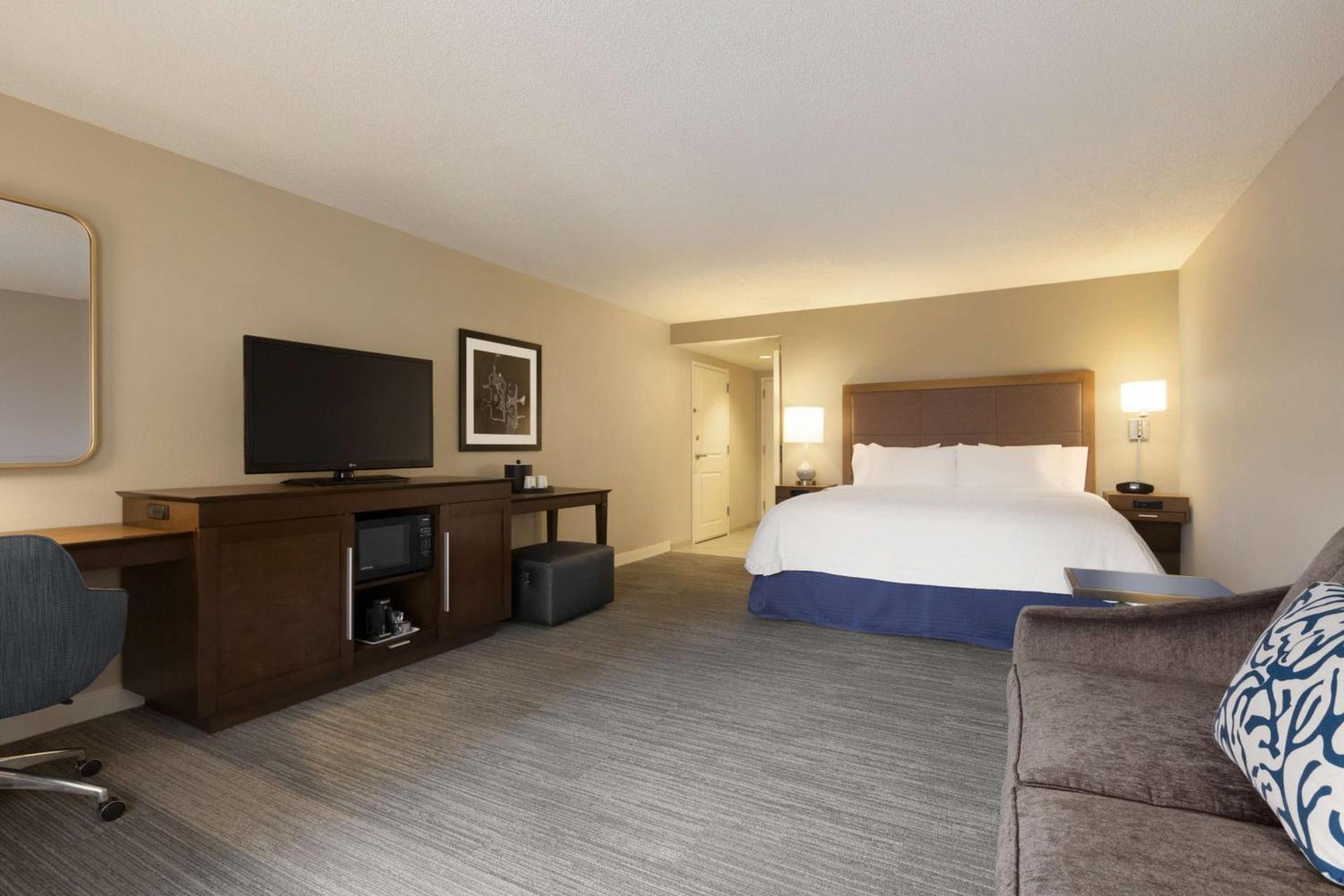 Hampton Inn & Suites Nashville-Downtown photo 48