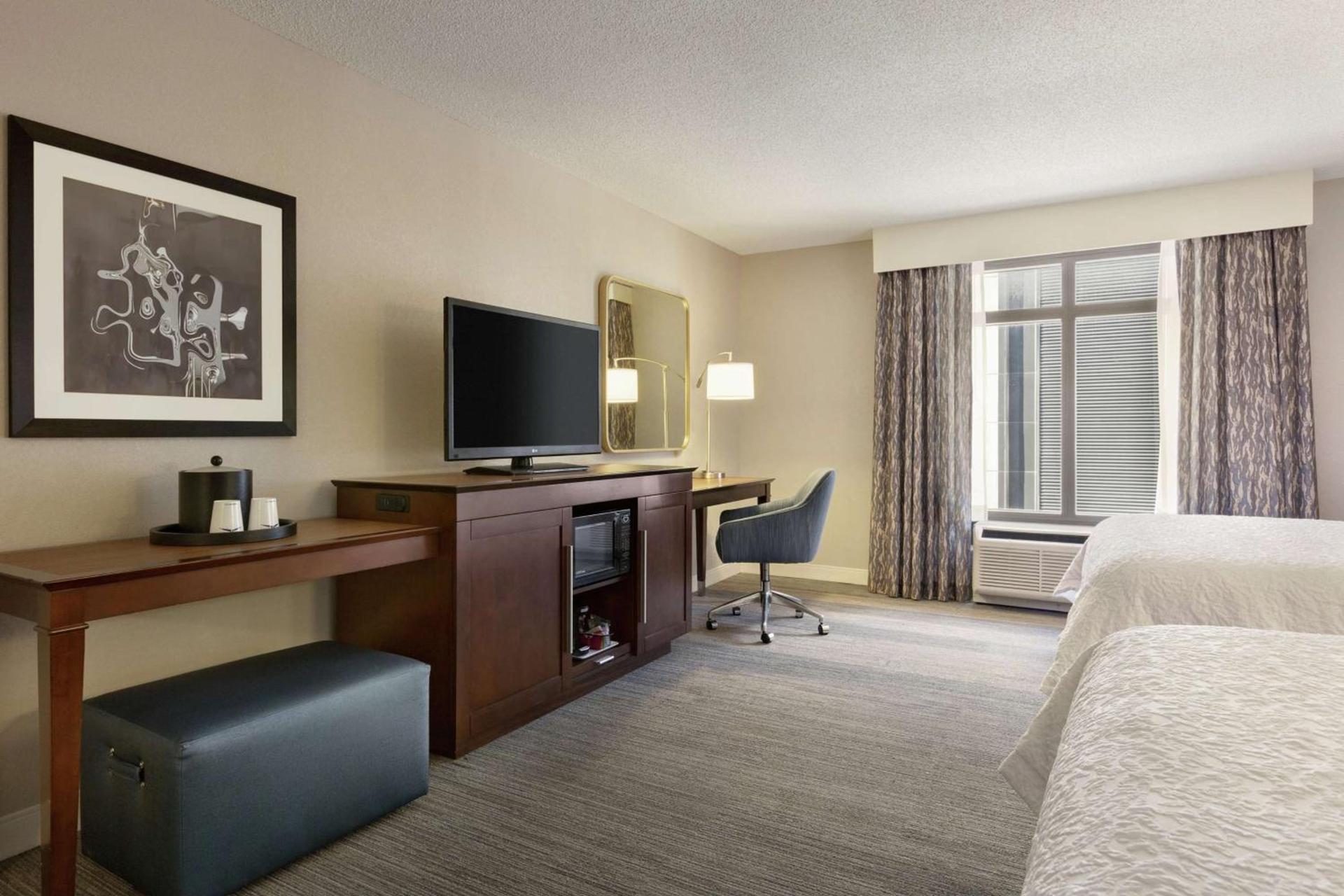Hampton Inn & Suites Nashville-Downtown photo 55