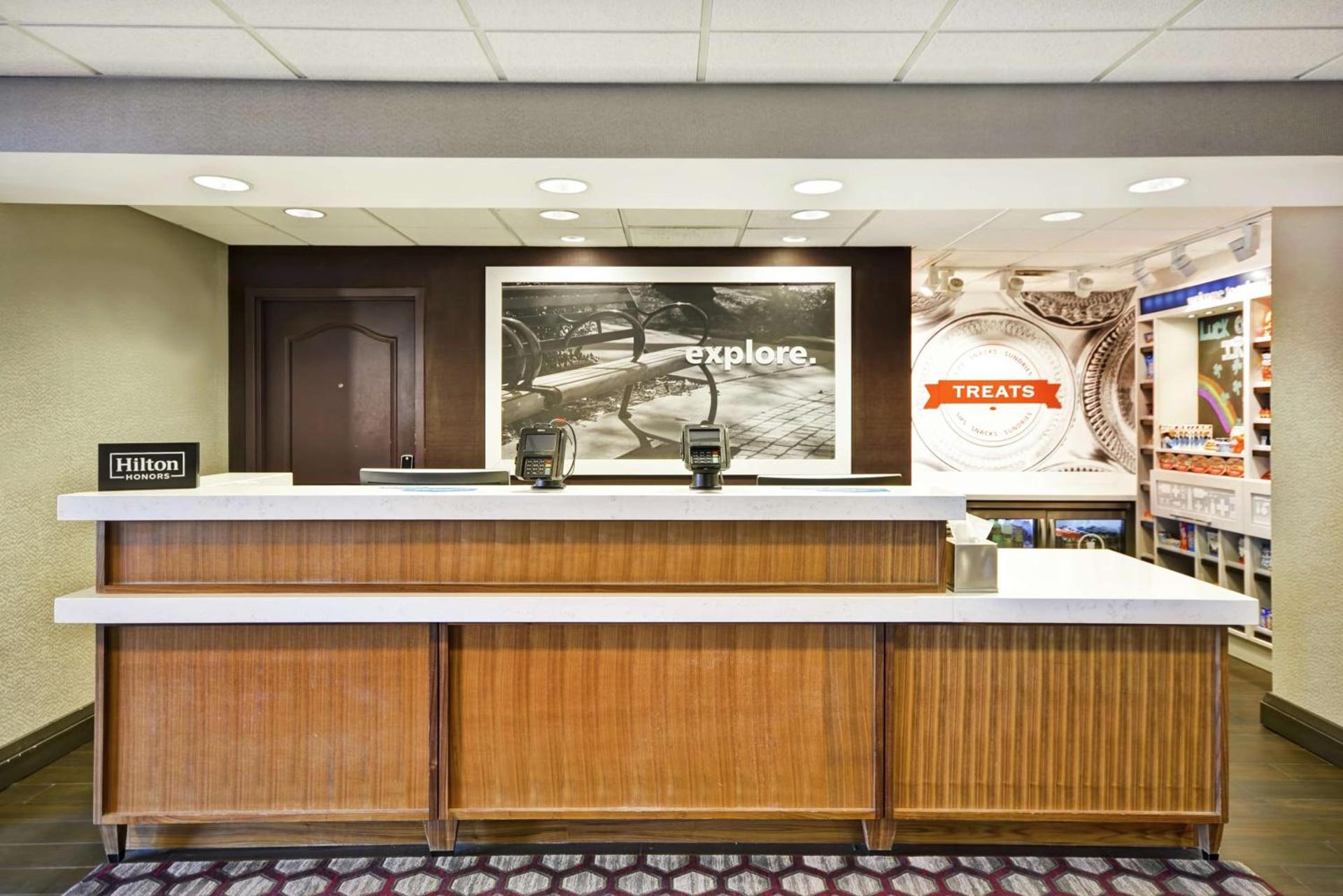 Hampton Inn & Suites Columbus-Easton Area photo 6