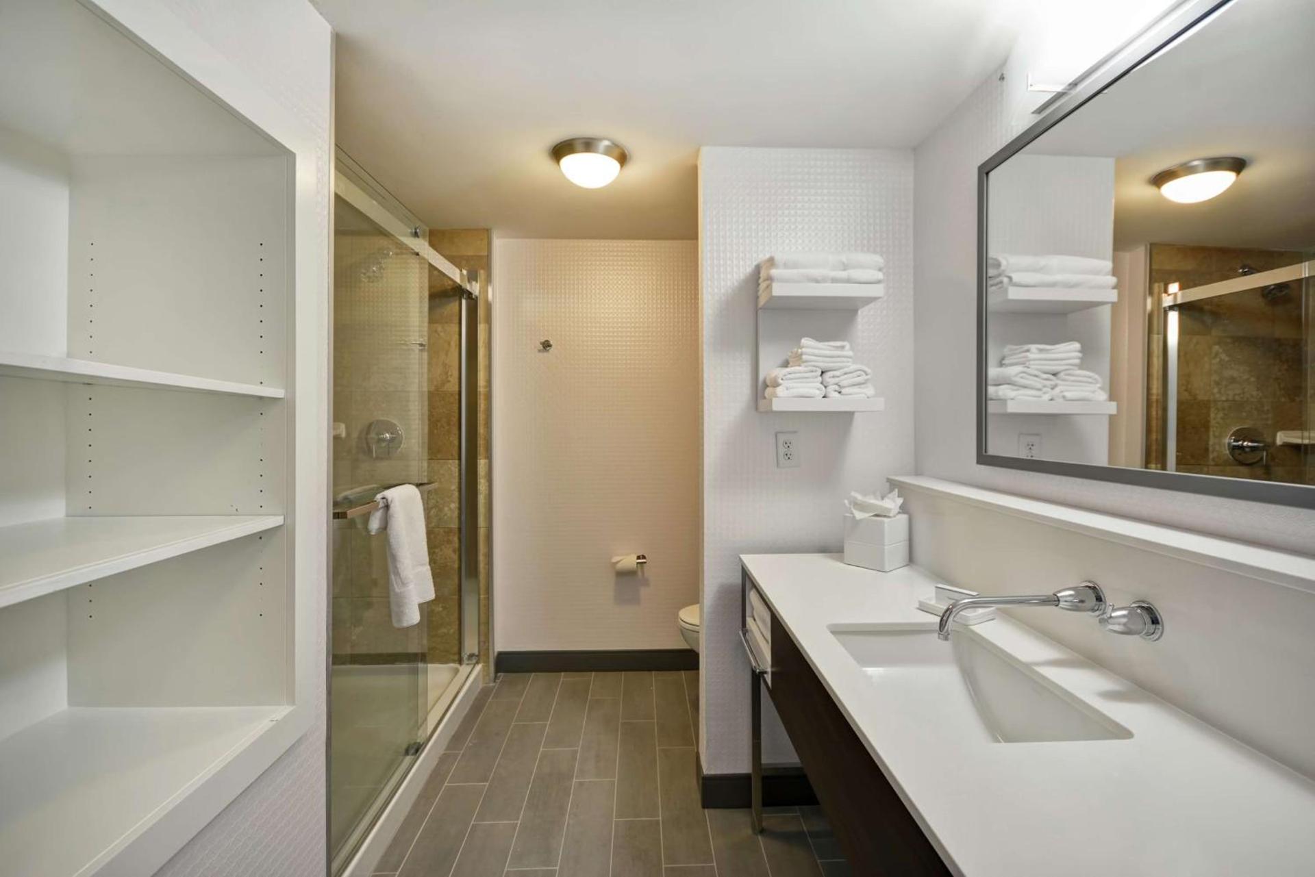 Hampton Inn & Suites Columbus-Easton Area photo 19